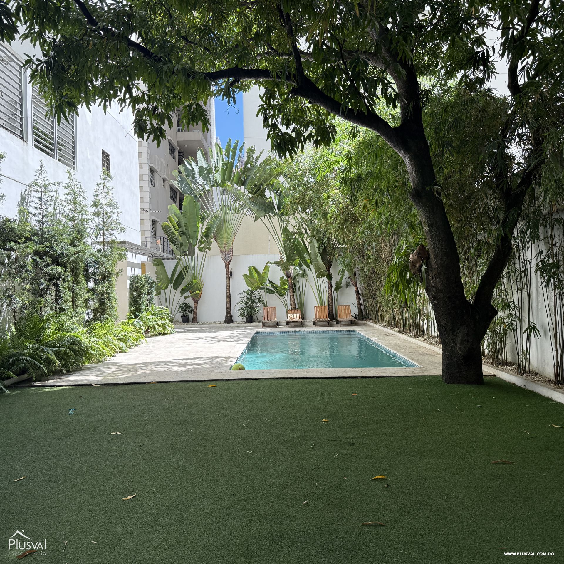 Lujoso Apartamento en Venta en Piantini de 3 habitaciones con balcon 424999