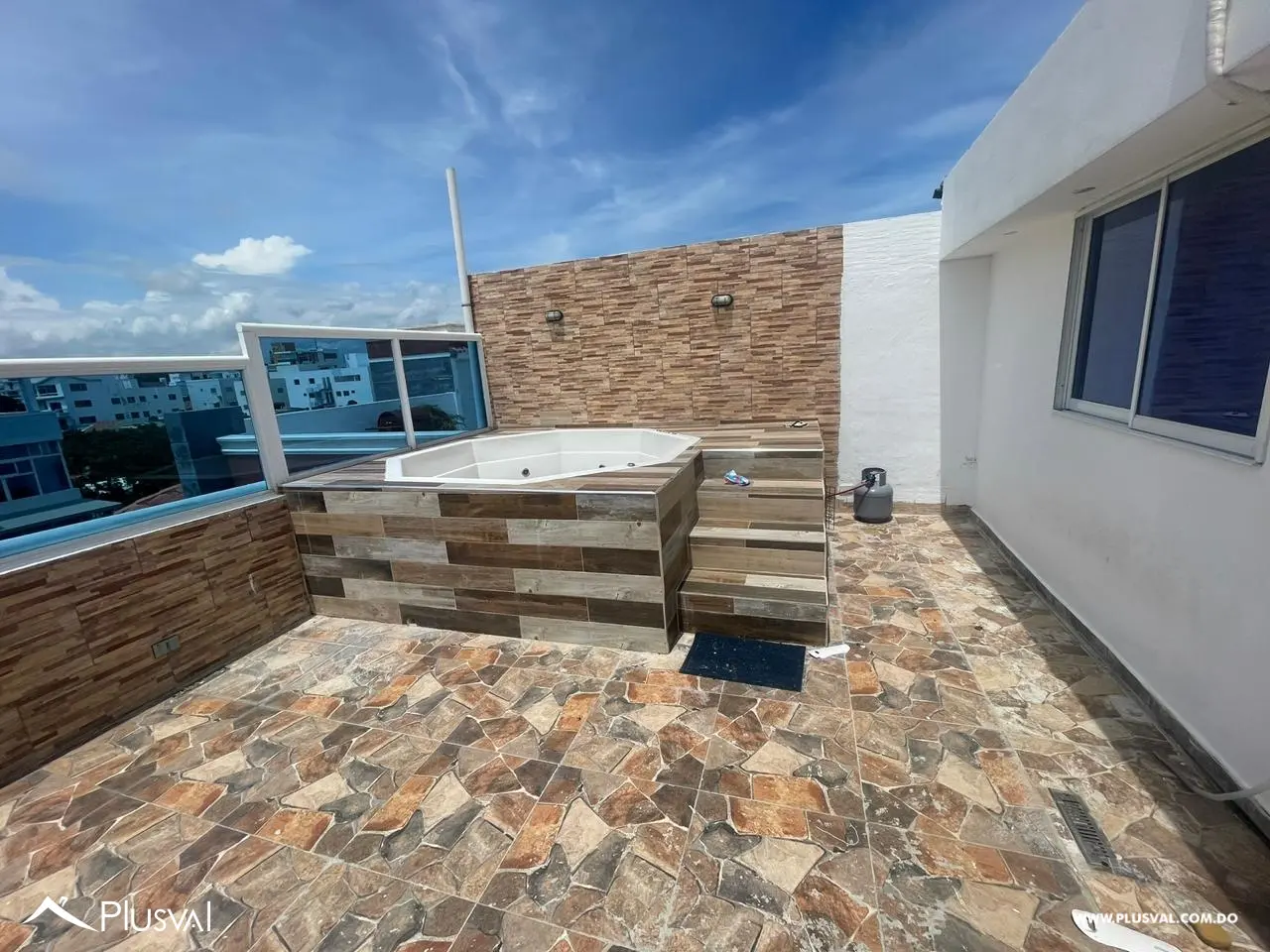 Apartamento de 4 habitaciones en Santo Domingo Este. 525015