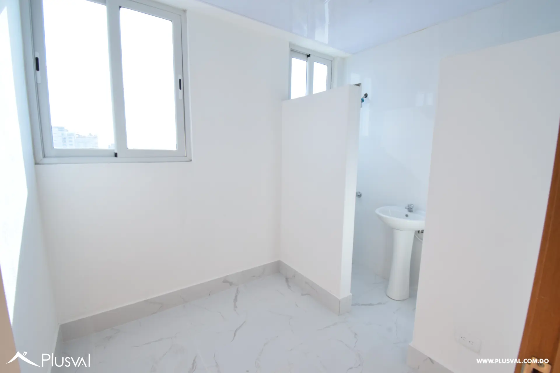 Lujosa Torre en Bella Vista, en la Av. Sarasota 501444