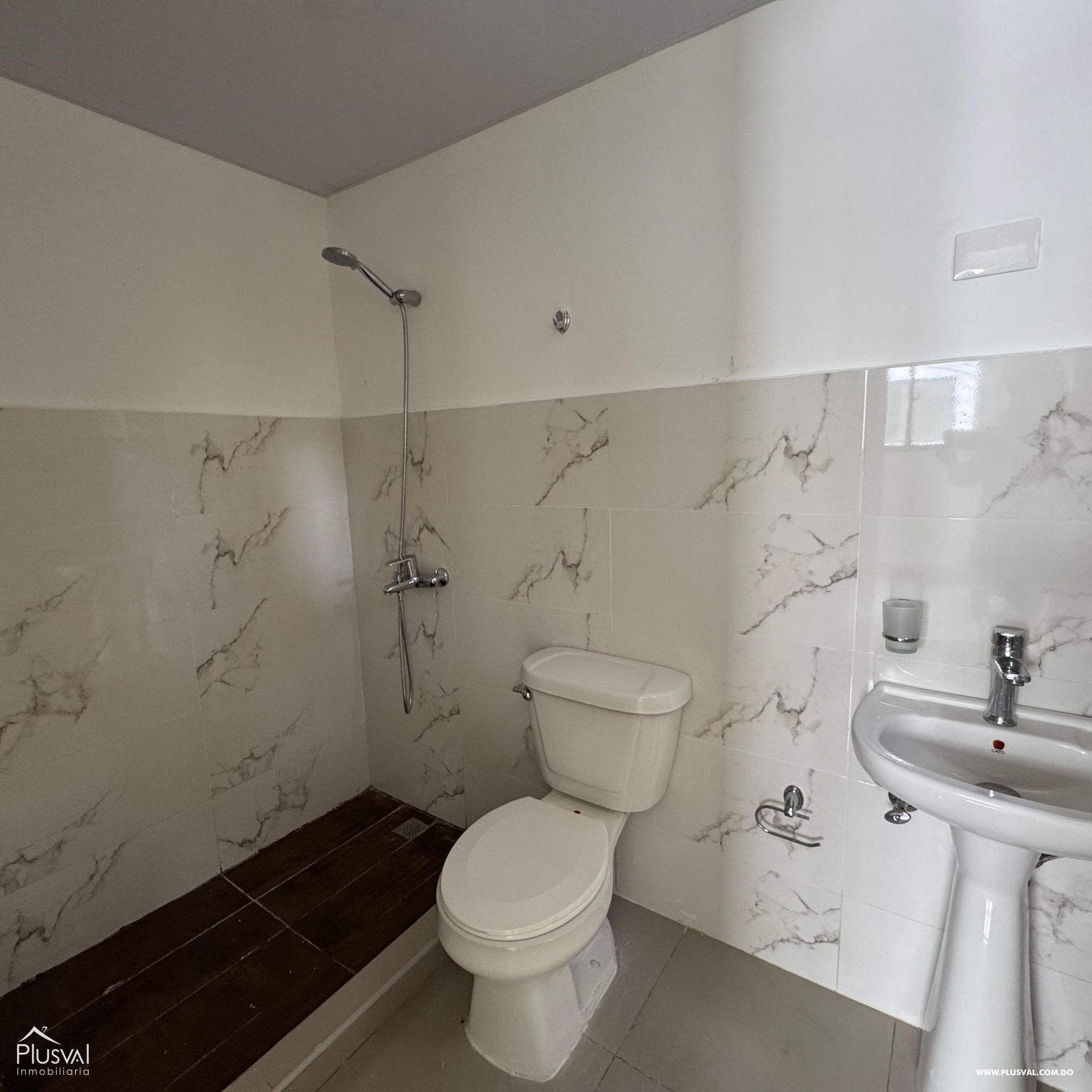 Apartamento en venta de 3 habitaciones en Proyecto Cerrado con Piscina 467071