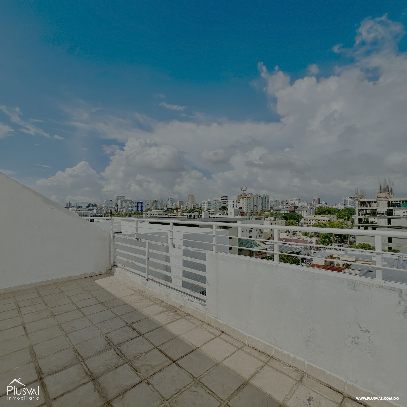 Penthouse en Alquiler en Gazcue con Vista al Mar 393767
