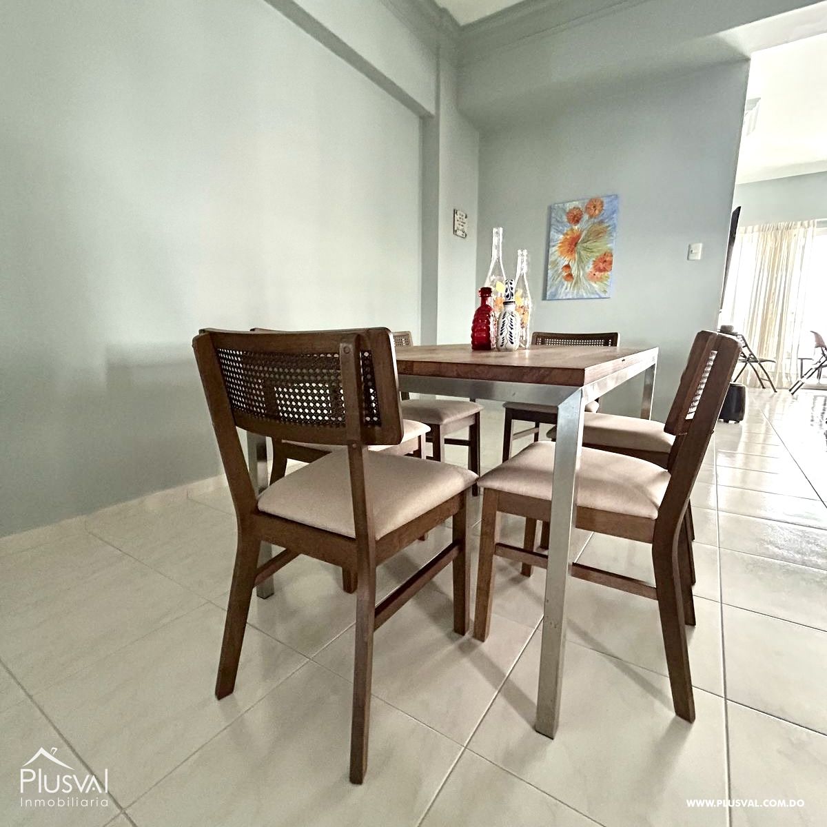 Amplio apartamento Amueblado en Alquiler en Piantini, DN 424098