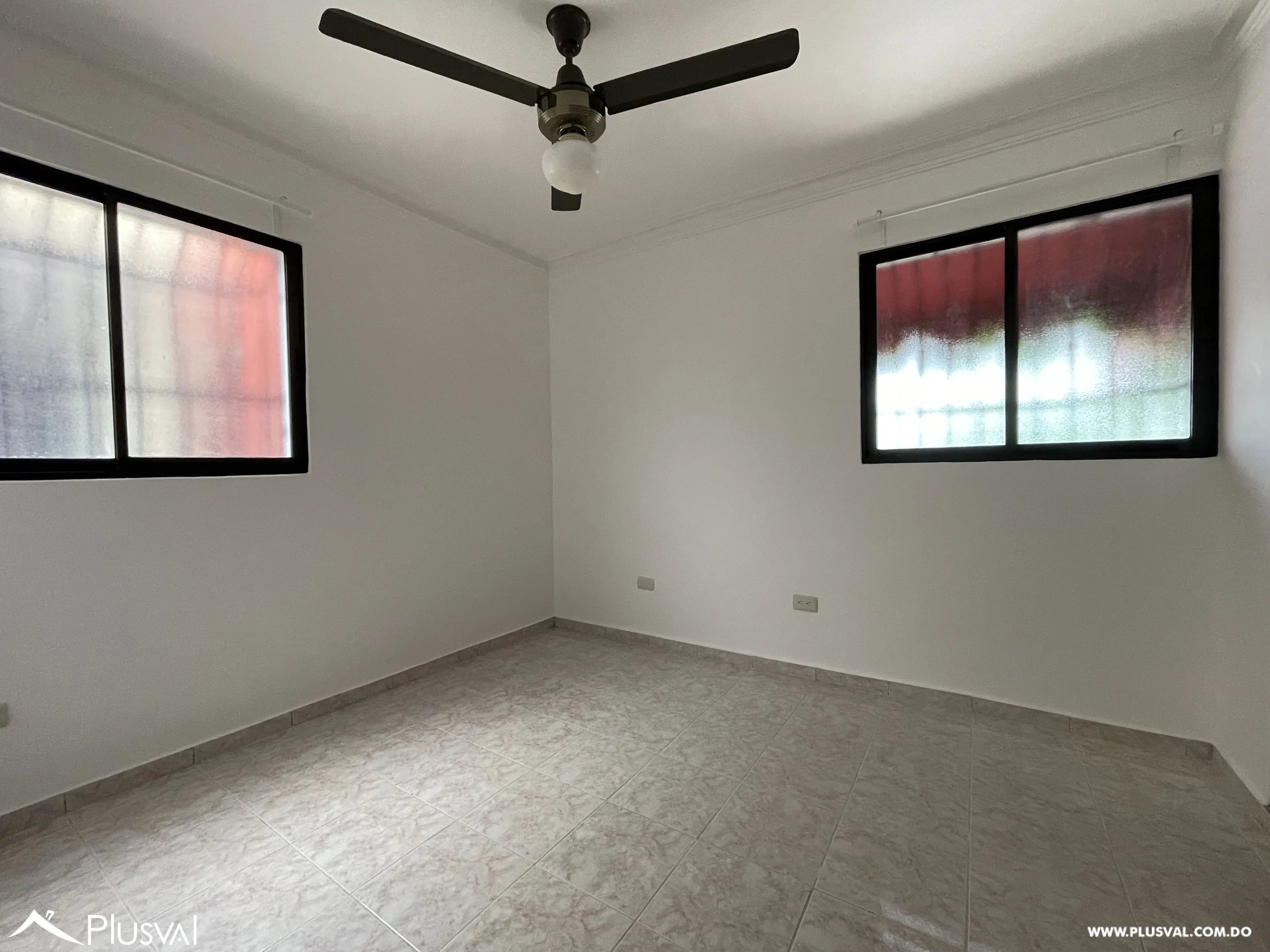 Venta Apartamento Económico de 2 Habitaciones en La Castellana 500371