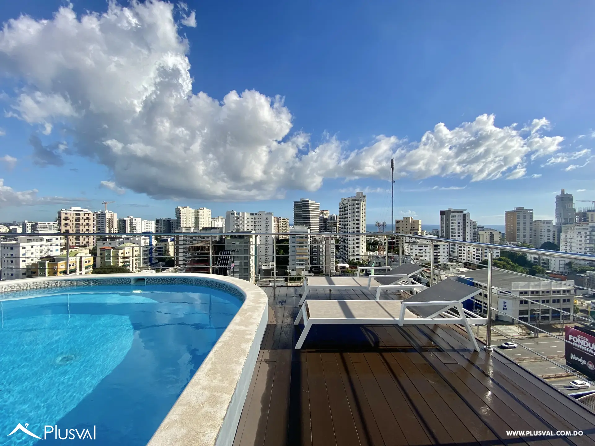 Alquilo Excelente Apartamento tipo Loft en Zona Privilegiada de  Naco 497637