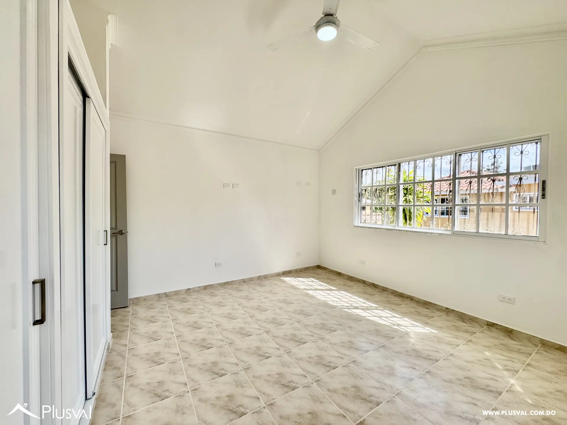 Alquilo Maravillosa Casa en Residencial Cerrado en Cuesta Hermosa II 486408