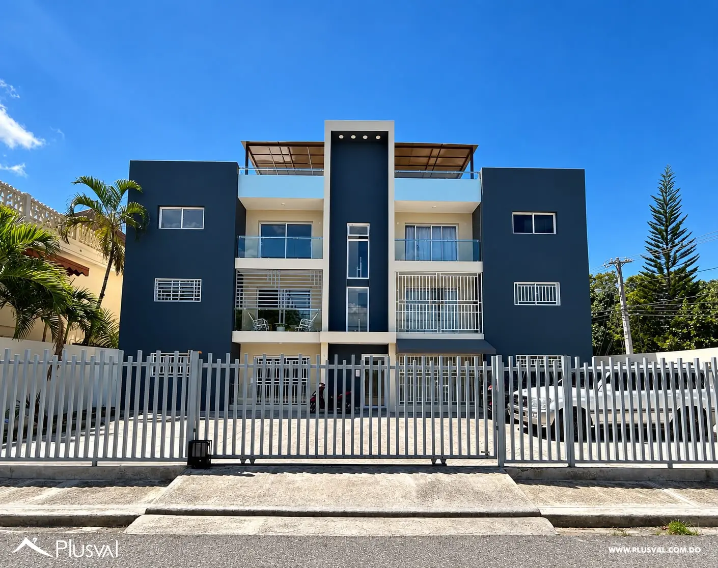 Se vende apartamento en La Vega Tercer nivel con terraza privada 531823