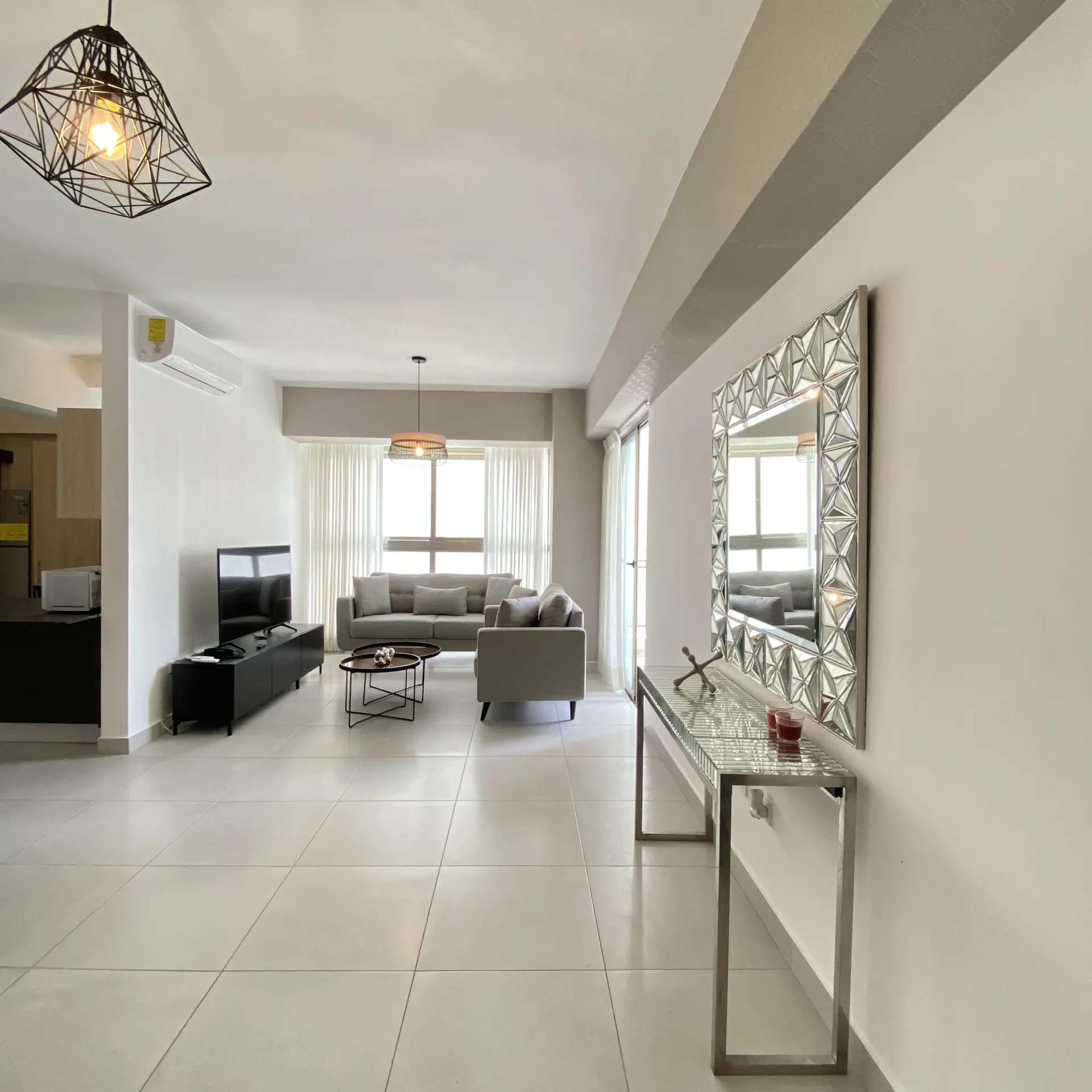 Alquilo Excelente Apartamento Amueblado en Naco 444639