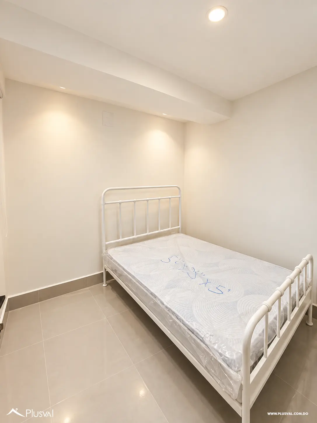 Apartamento en venta de 2 habitaciones en Evaristo Morales 531591