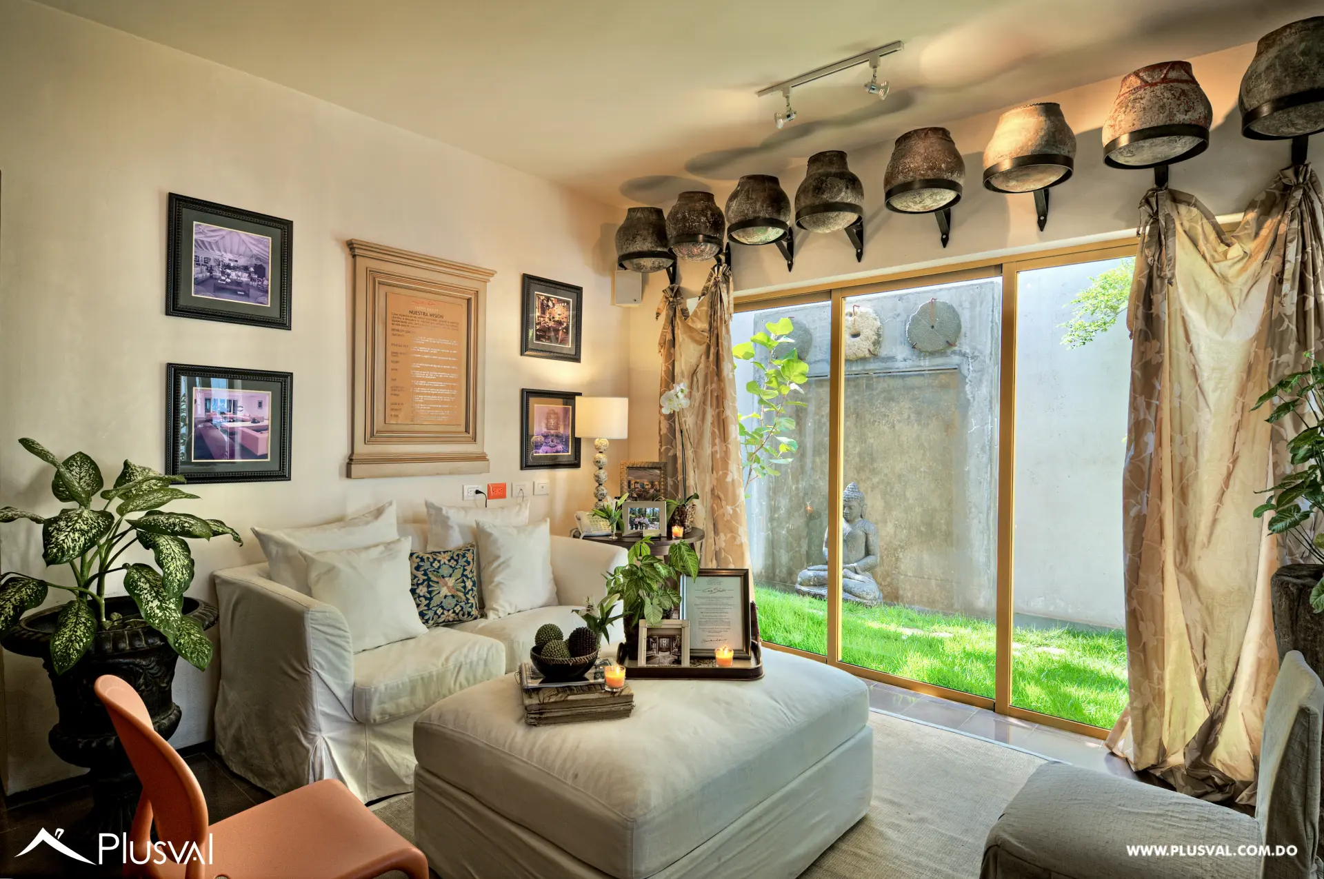 Alquilo Excelente Local Comercial en Primer Nivel en Naco 531101