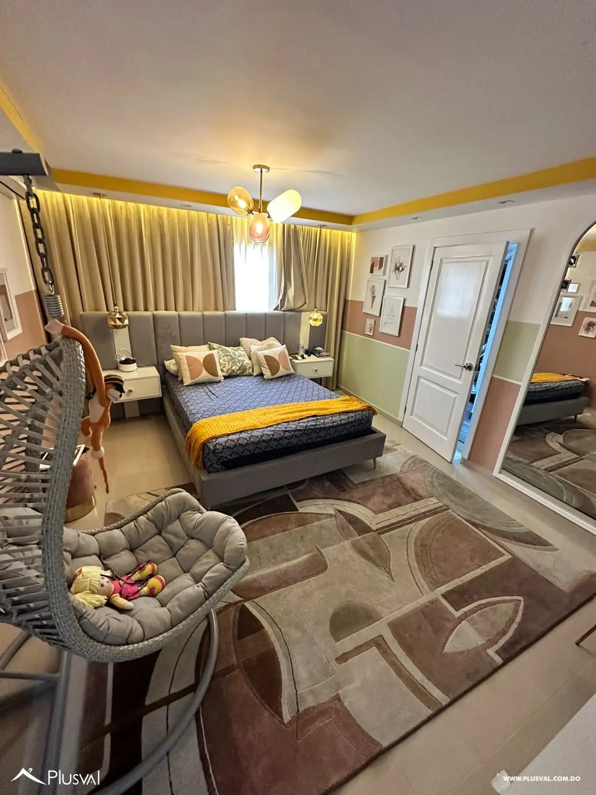 San Isidro - Venta casa de 2 niveles con amplios espacios y patio 529817