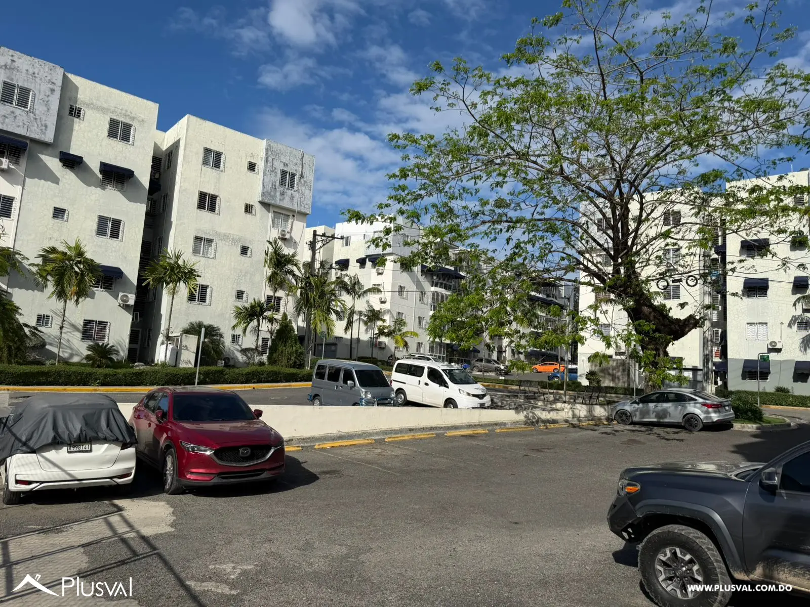 Apartamento Familiar en Venta en Santo Domingo Norte 510127