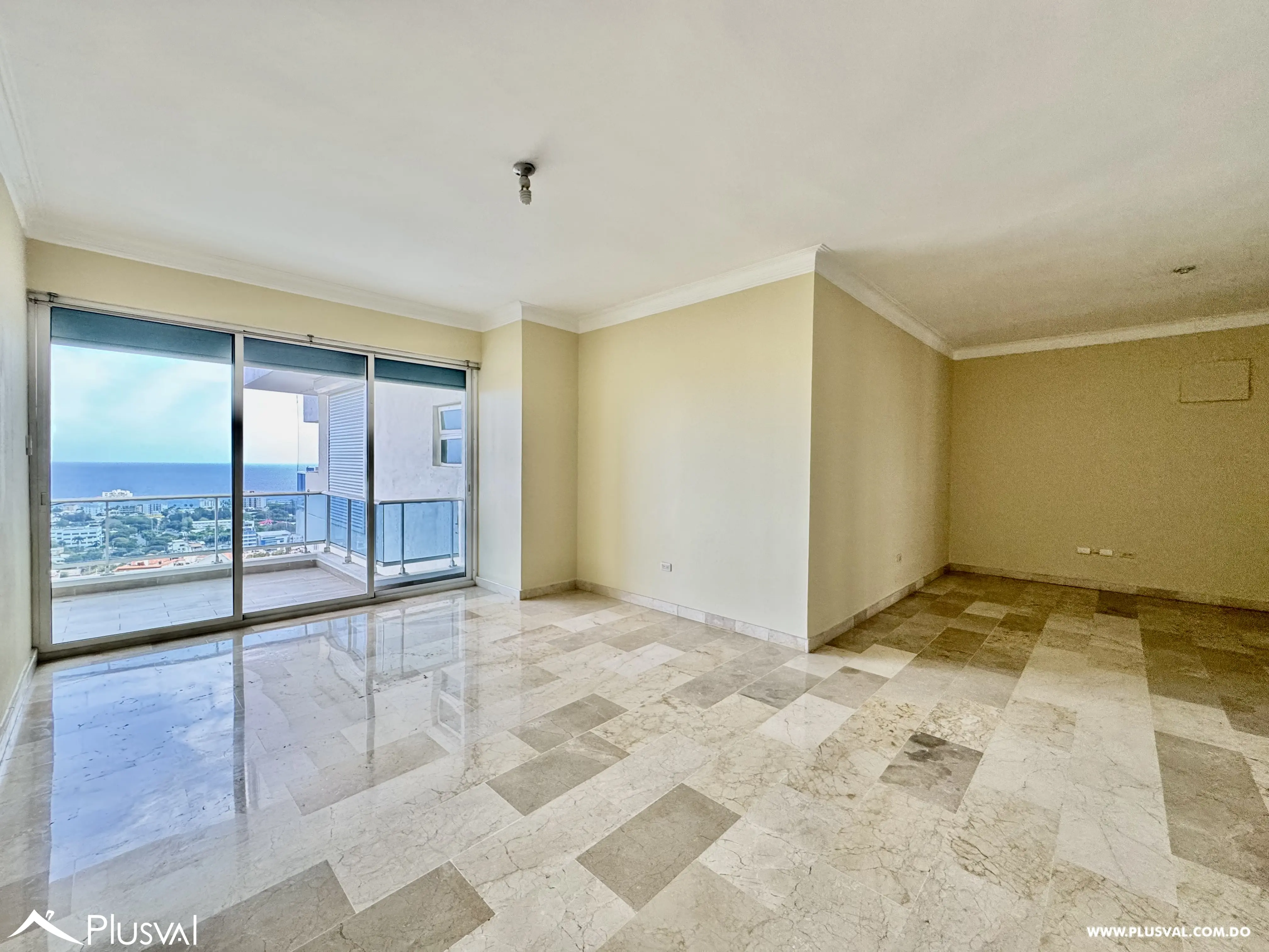 Vendo Amplio y Maravilloso Pent House en una de las Zonas mas Exclusivas de La Esperilla 490584