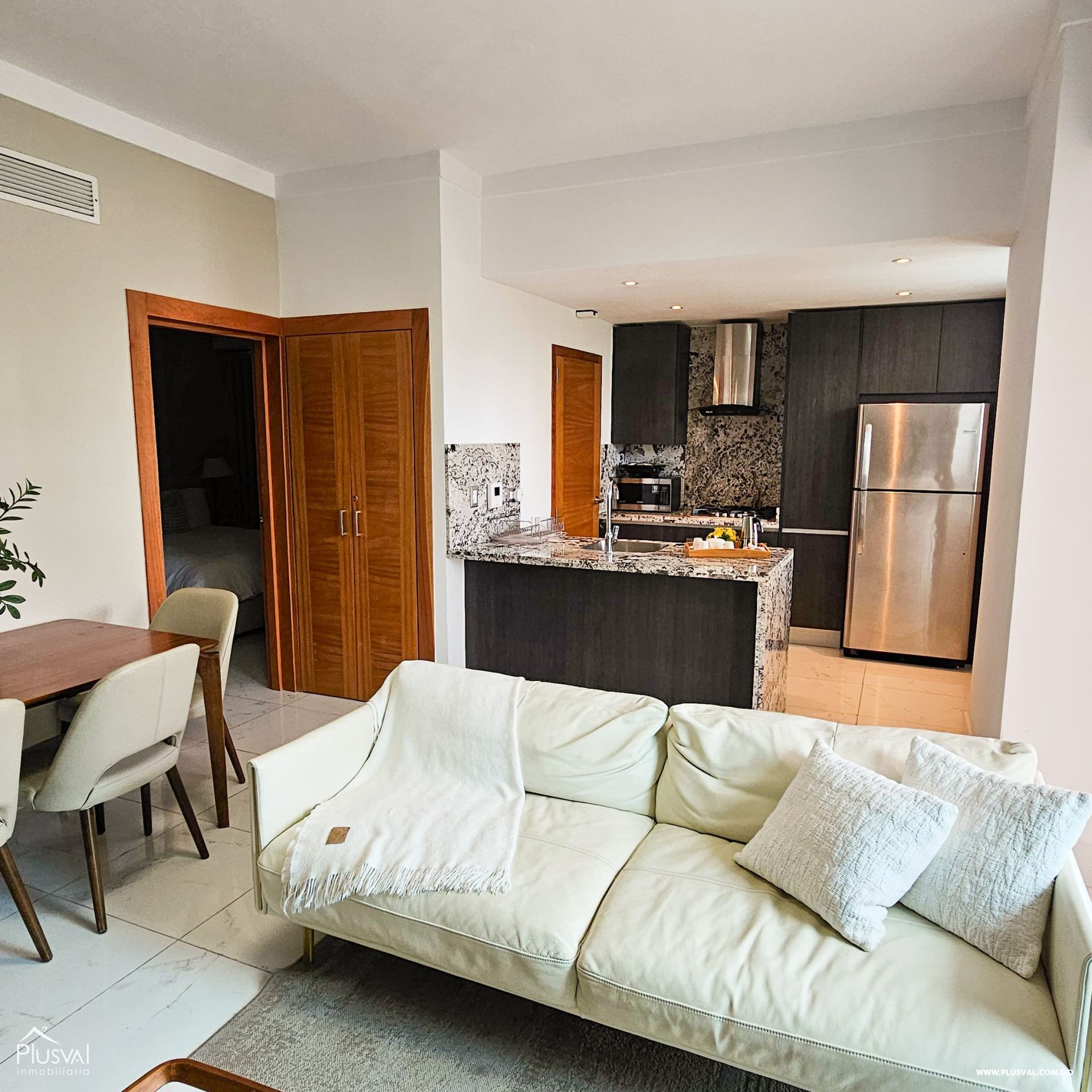 Apartamento en torre de lujo en Piantini. 359364