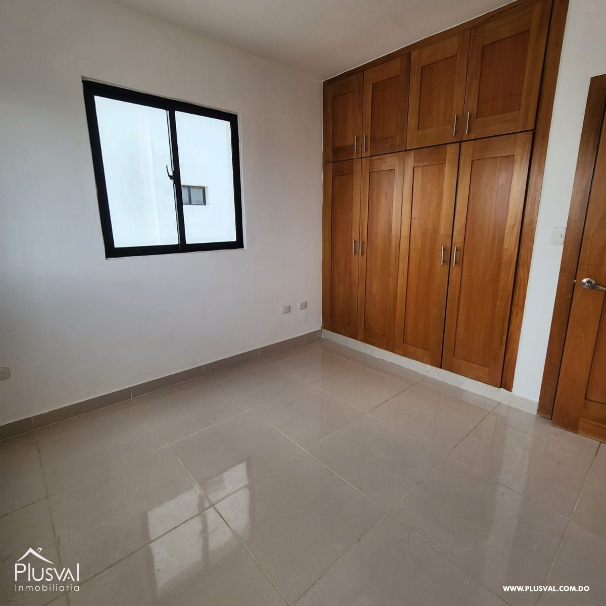 Apartamentos en venta de 3 habitaciones próximo al homs 298215