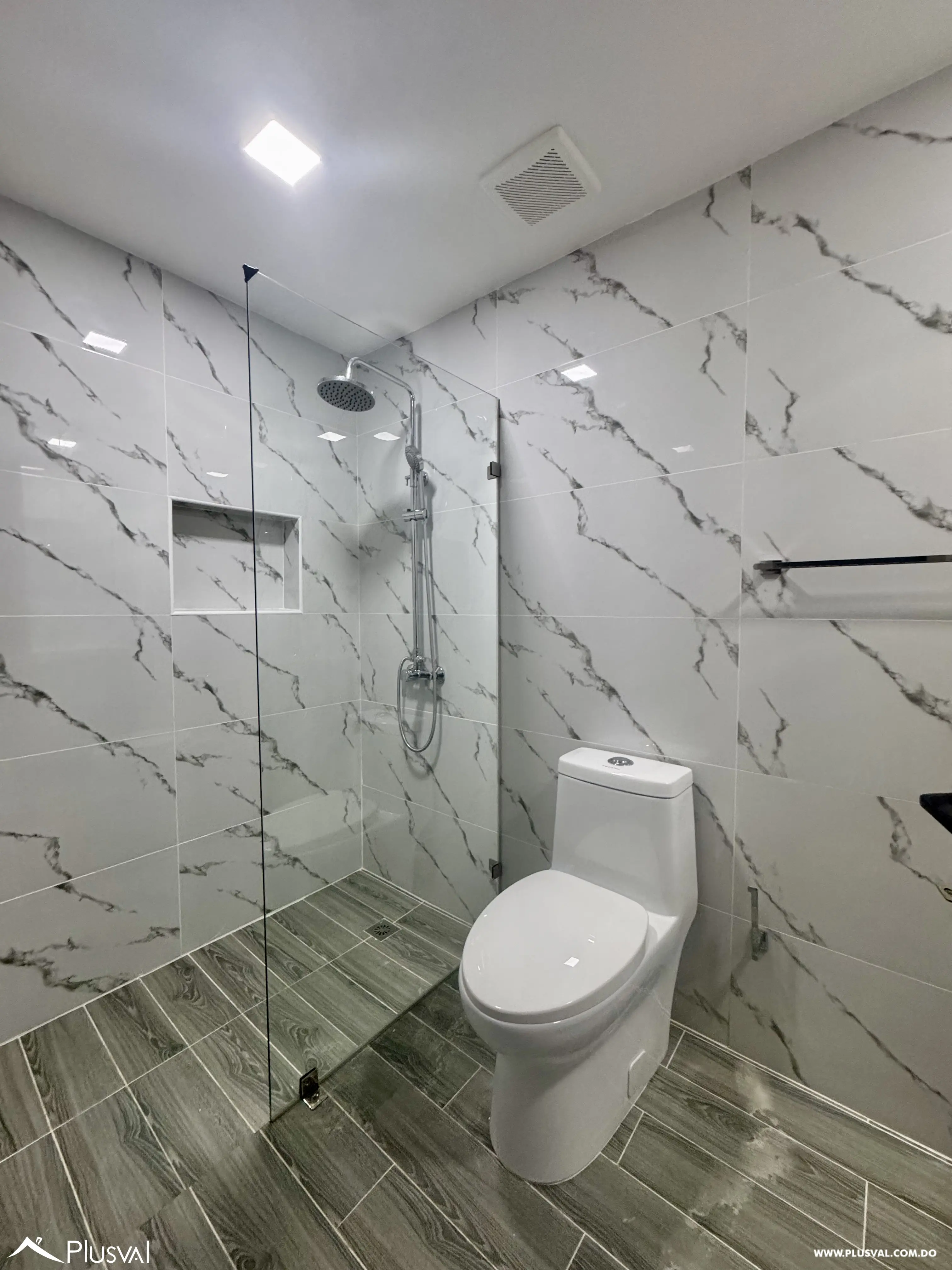 Alquilo Apto. en Excelente Ubicacion en La Julia 500538