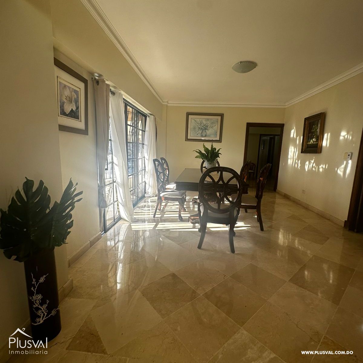 Hermoso y amplio apartamento en La Esperilla, cerca de comodidades, educación y accesos principales. 383701