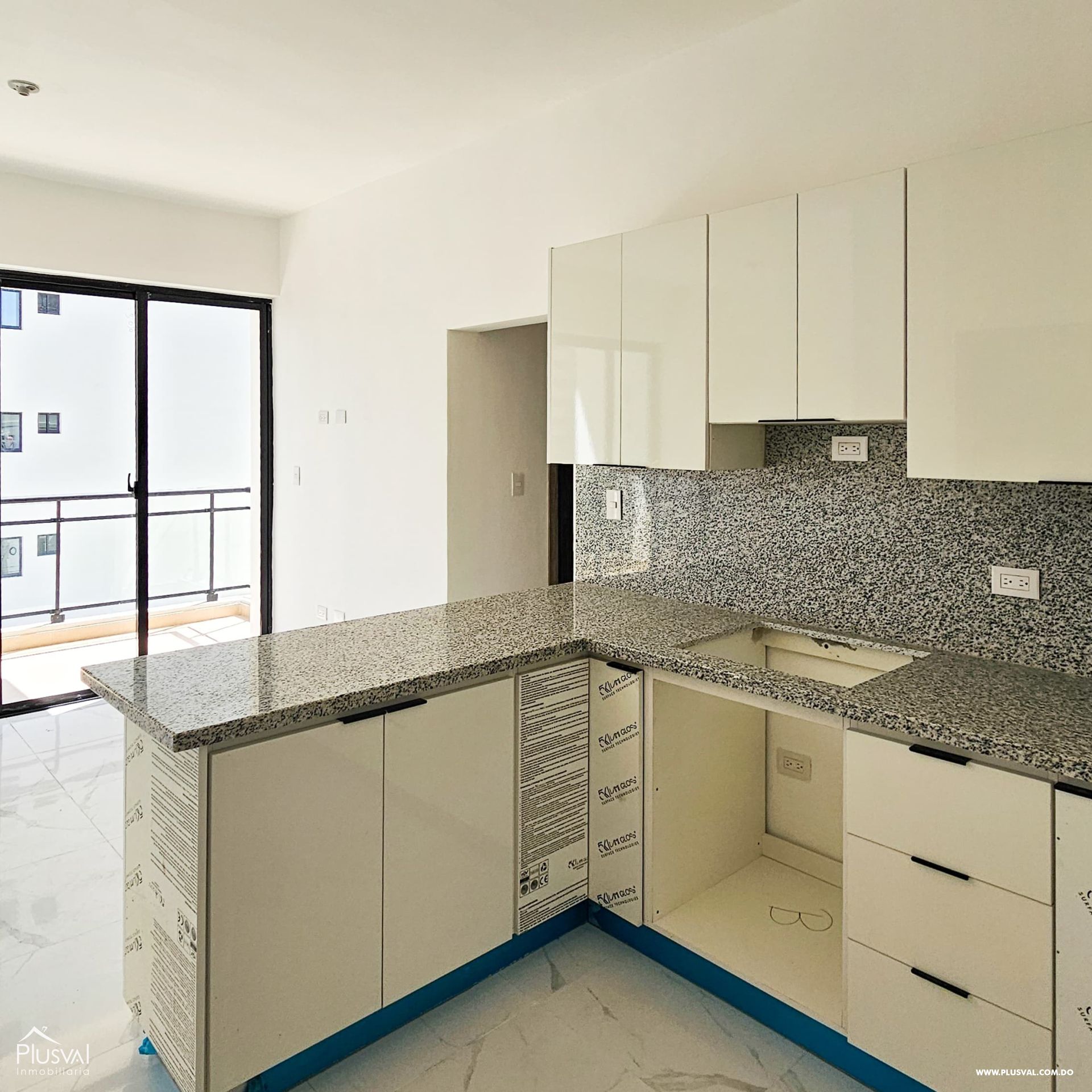 Apartamento en alquiler en estrategica ubicación en Naco 389663