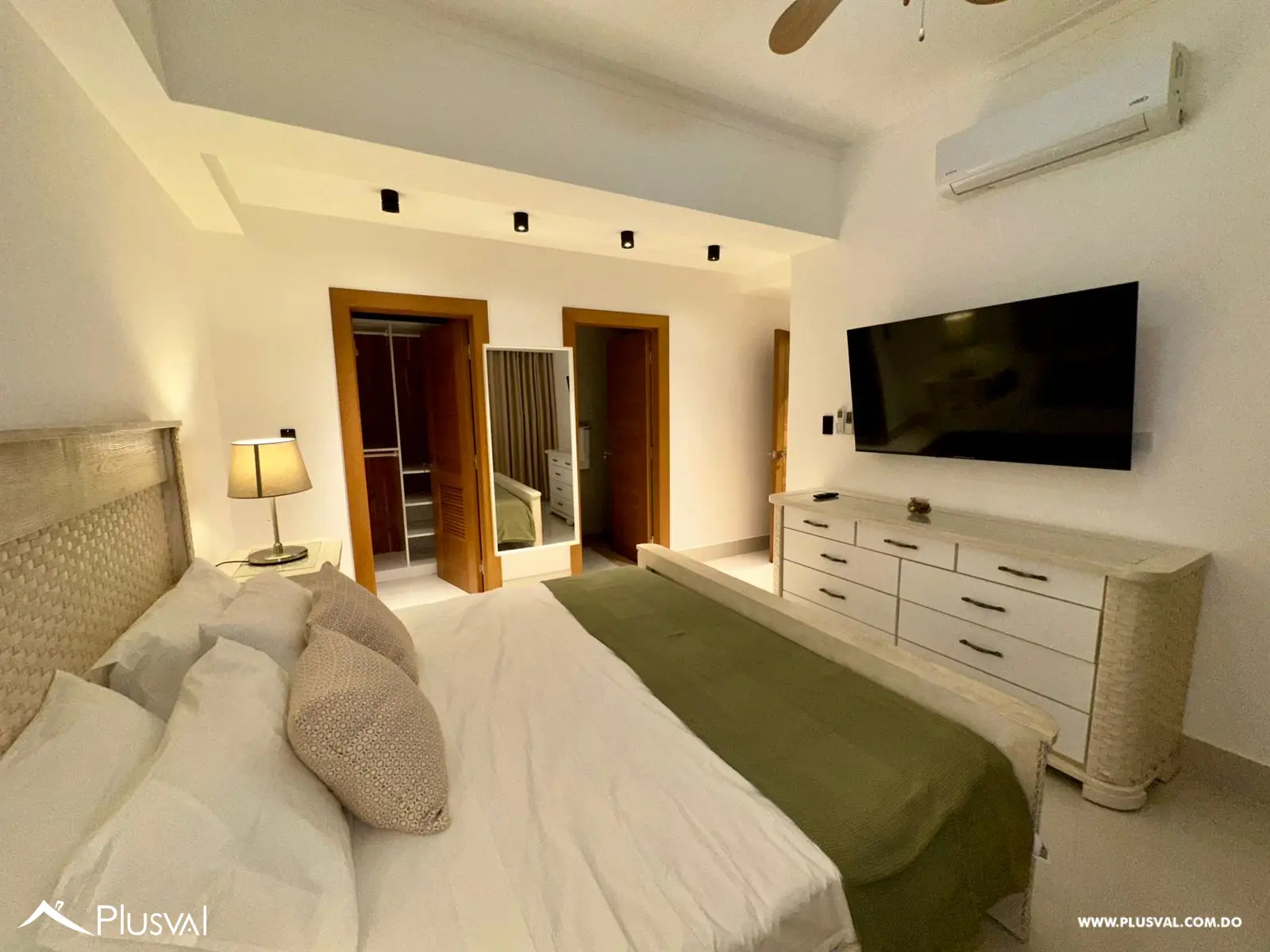 Moderno apartamento de 2 habitaciones en excelente ubicación totalmente amueblado. 453282