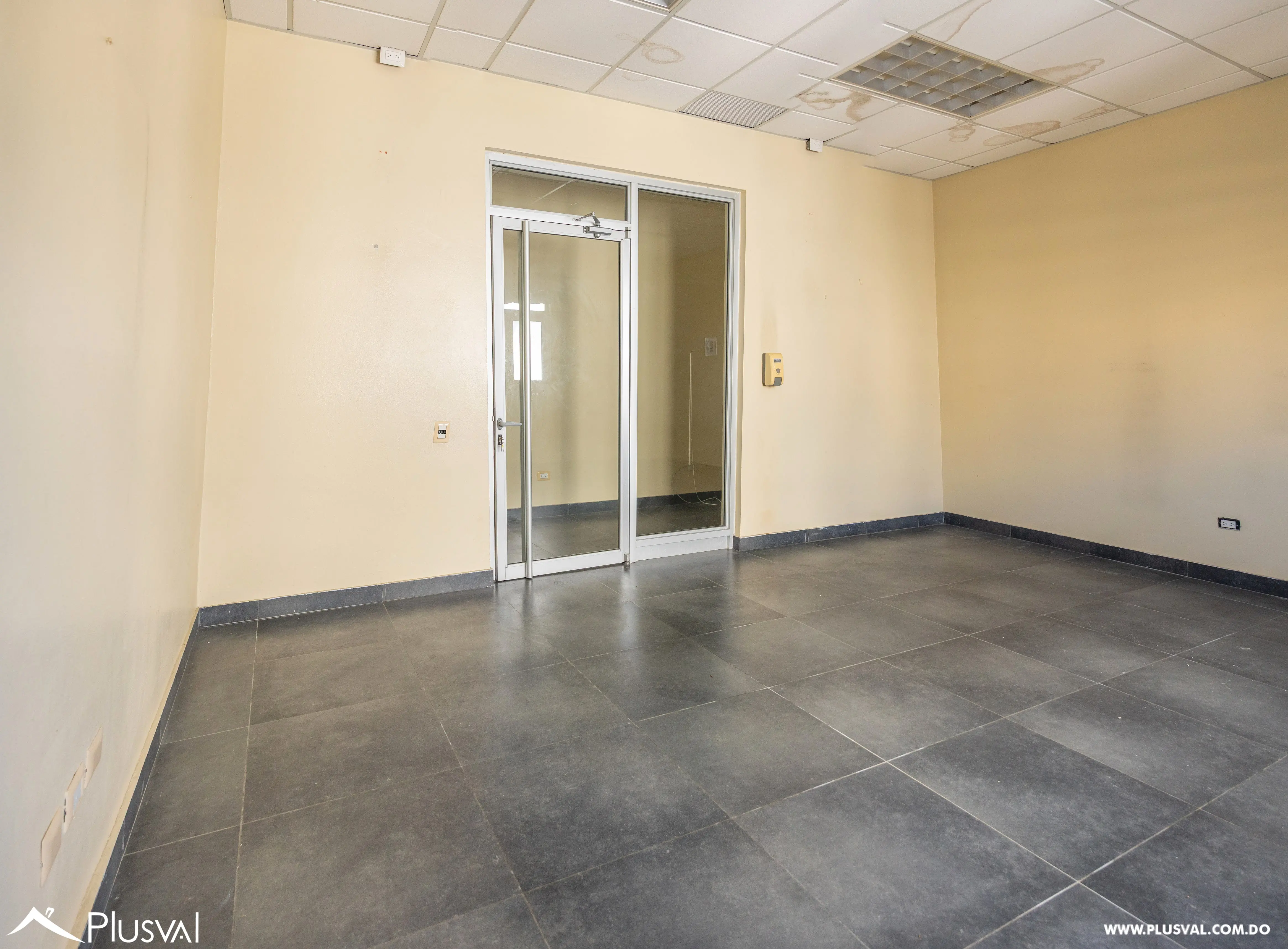 Edificio Comercial En Alquiler 491393