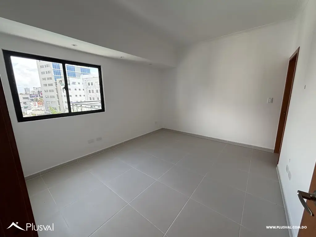 Apartamento en alquiler en Evaristo Morales 492846