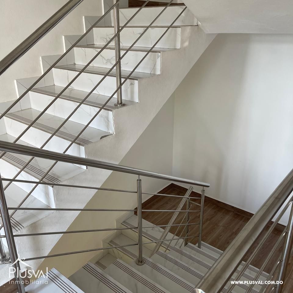 Apartamento en Alquiler en Jardines del Norte, Amueblado y con Áreas Sociales Atractivas 488376