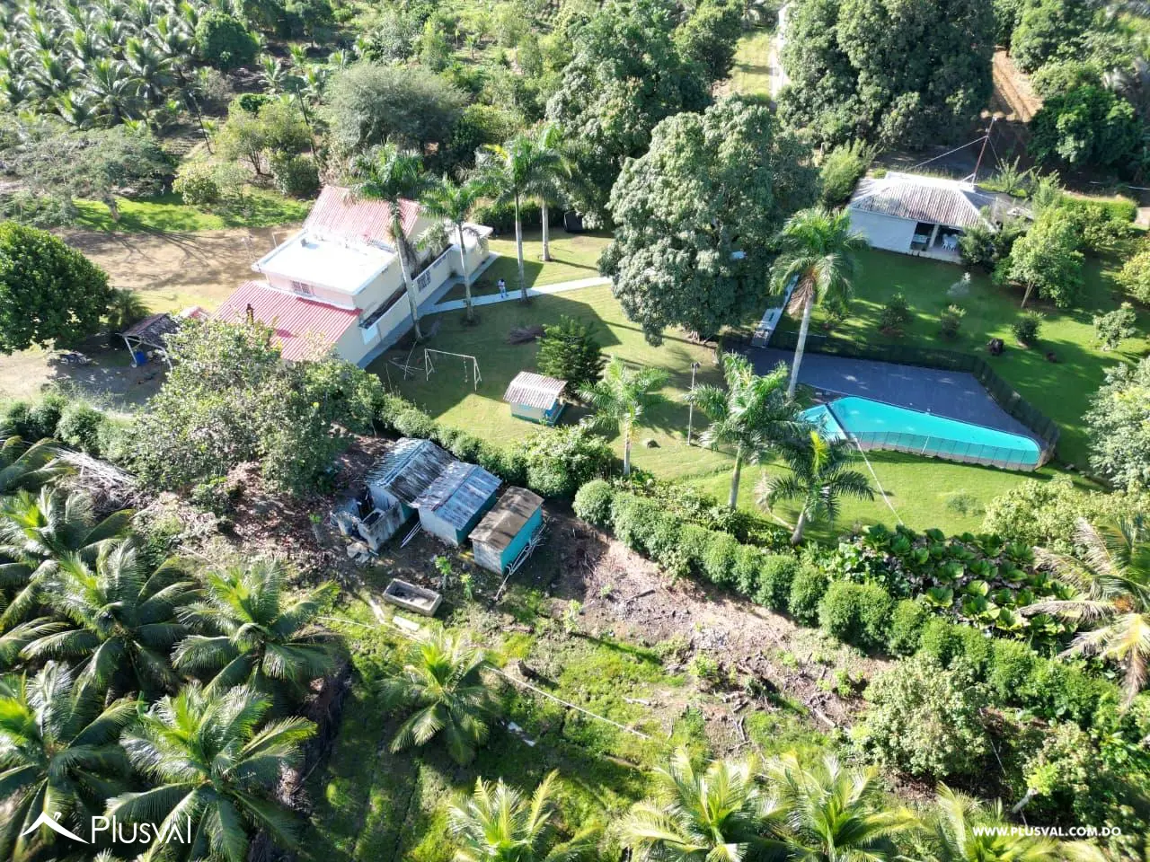 Exclusiva Finca Residencial con 7 Habitaciones, Piscina y Amplias Áreas Verdes 523783