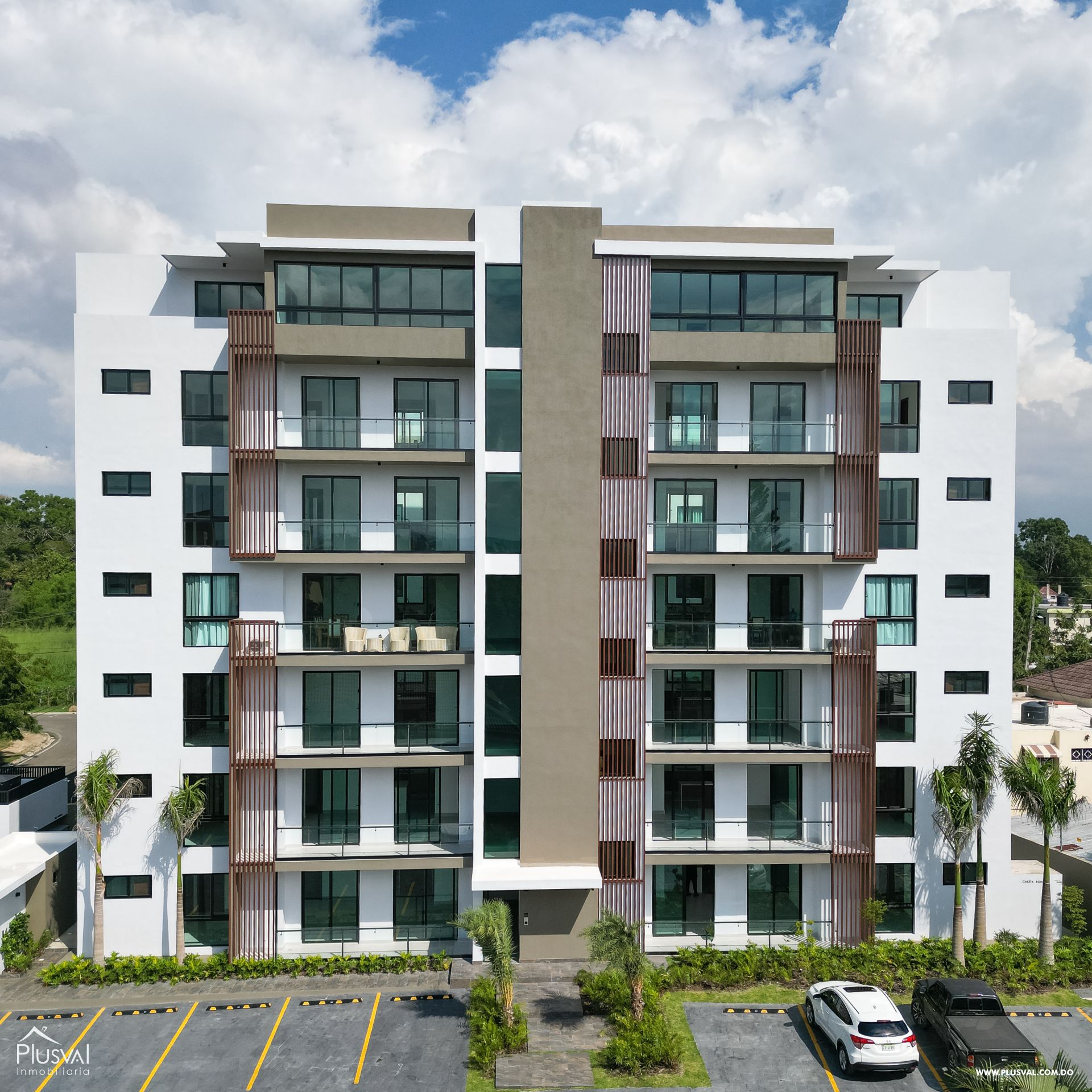 Apartamento ubicado en un 2do nivel en una torre próxima al HOMS 487696