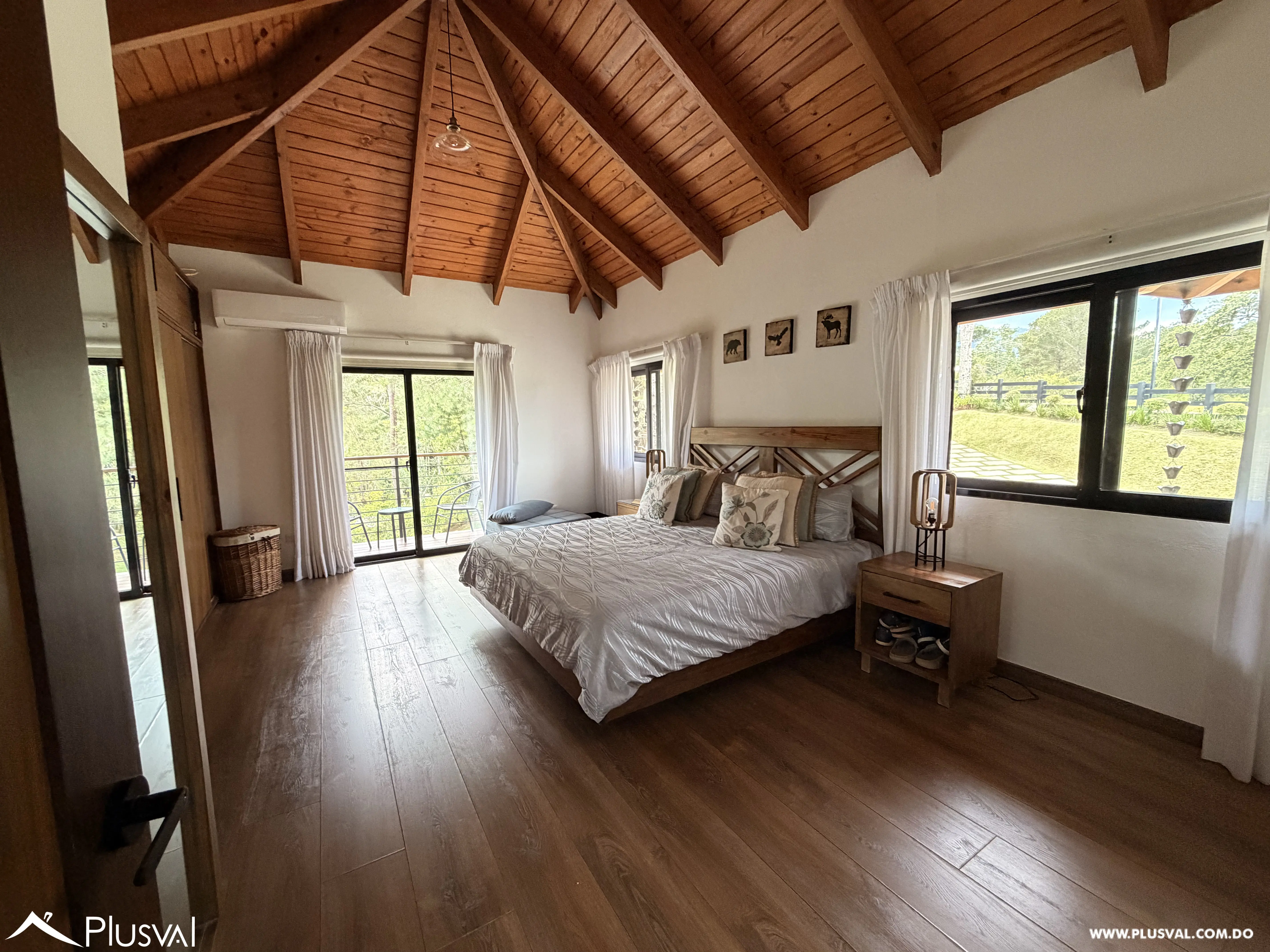 Impresionante Villa Vacacional con Gran Terreno en Jarabacoa 492324