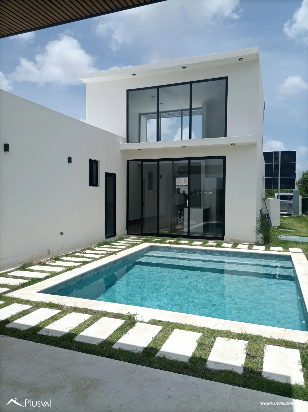Propiedad en Venta de 3 Habitaciones en Calle Guayacán, Vista Cana 535422