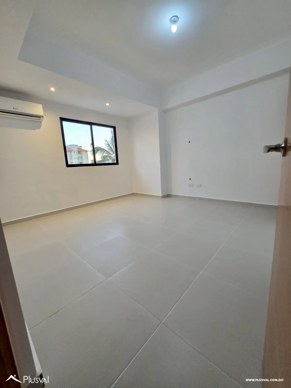 Apartamento a estrenar en Gazcue con Linea Blanca 493634