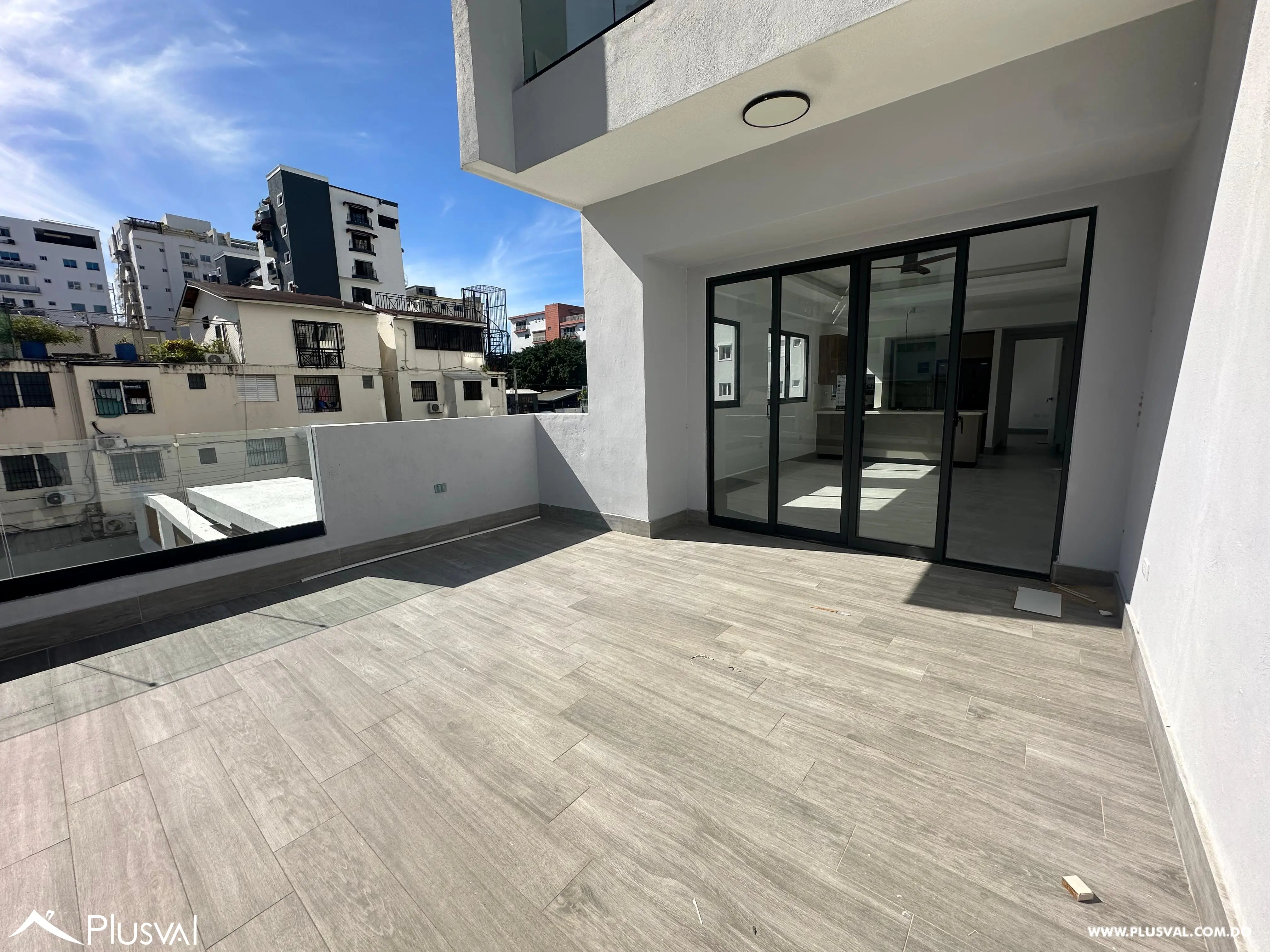 Apartamento de 1 habitación en alquiler en Evaristo Morales 484040