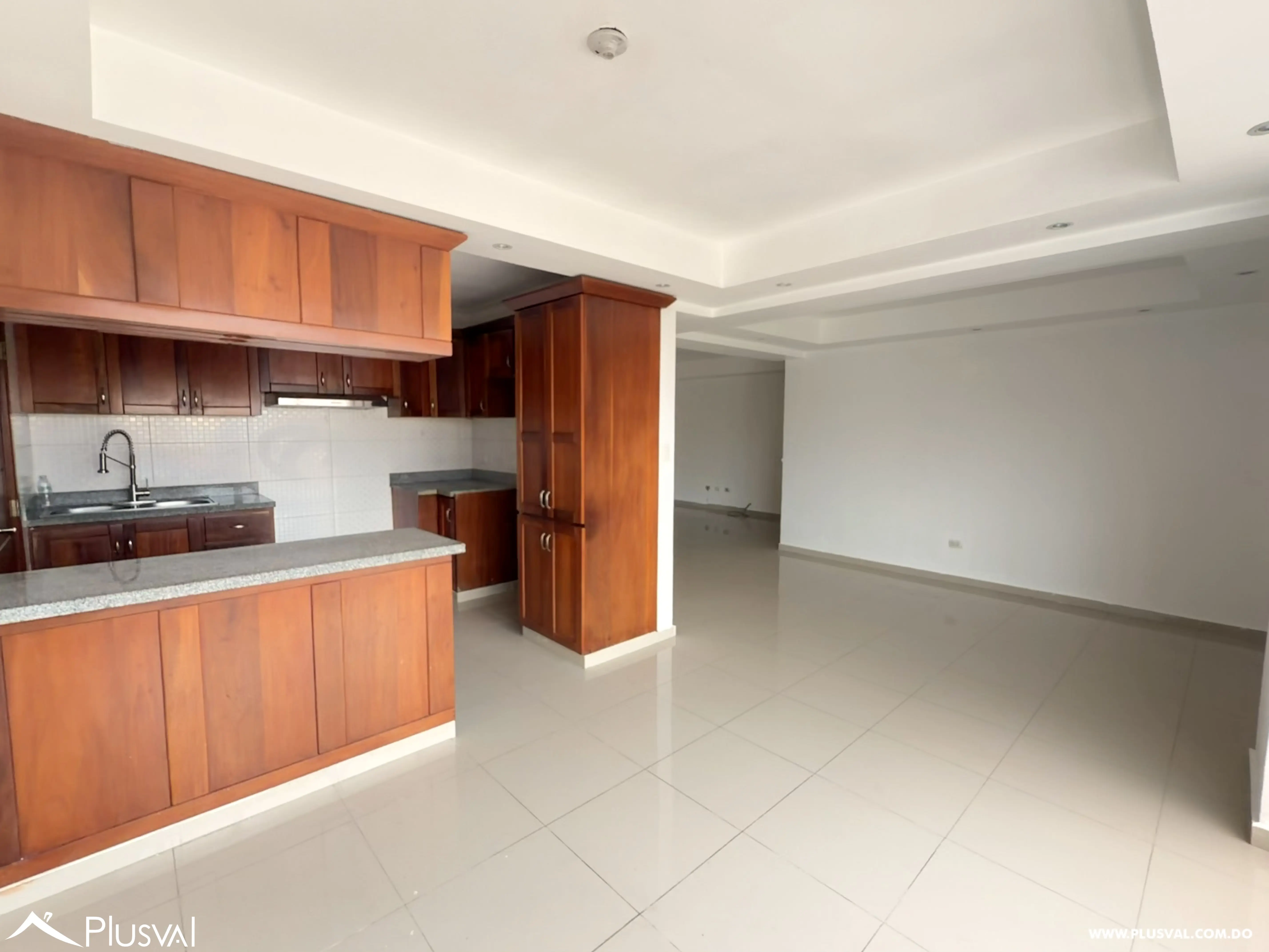 Se vende apartamento con terraza en los Restauradores, Distrito Nacional. 527366