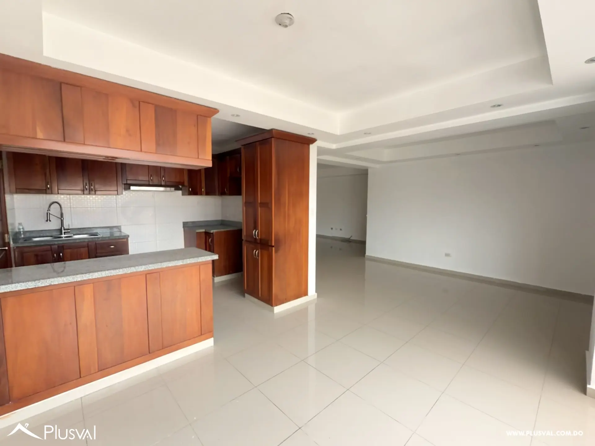 Se vende apartamento con terraza en los Restauradores, Distrito Nacional. 527366