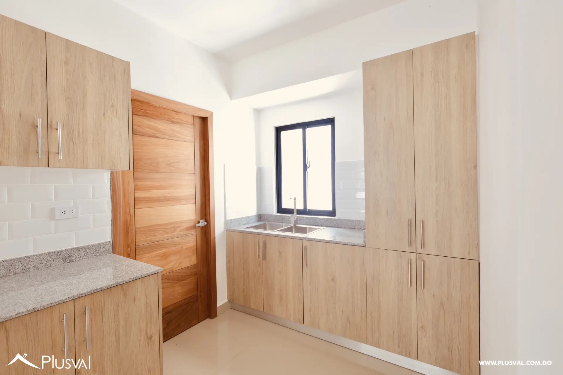 Descubre tu nuevo hogar en una exclusiva torre a pasos de la Av. Máximo Gómez. 471917