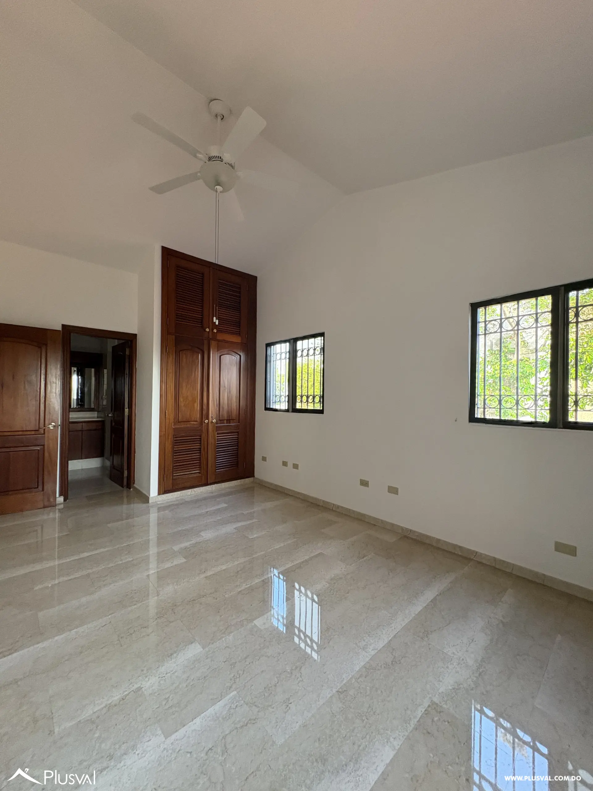 Casa en venta en Altos de Arroyo Hondo III con piscina y hermosa vista. 467024