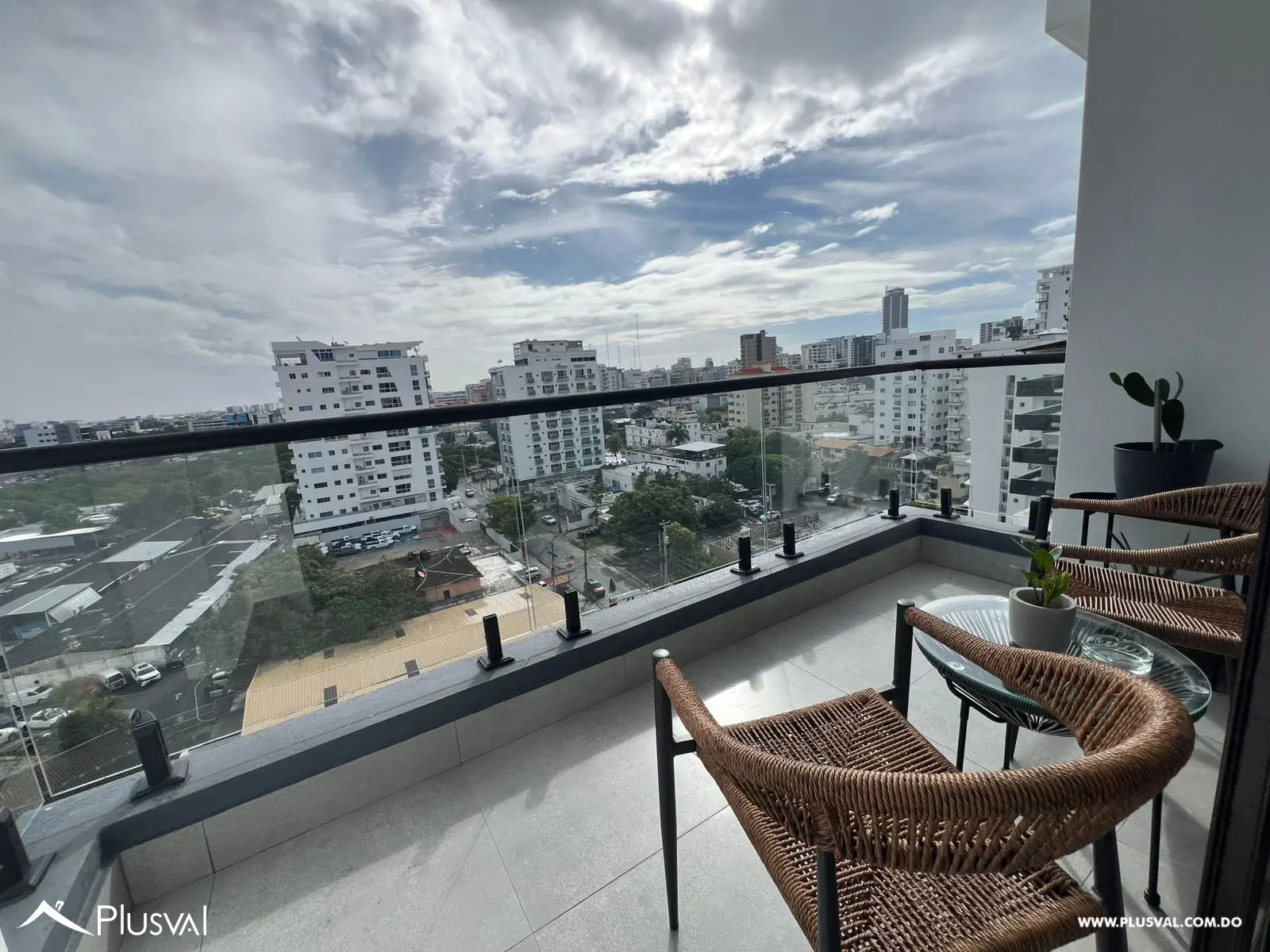 Venta Apartamento Amueblado 2 Hab.en Serralles piso alto 473866