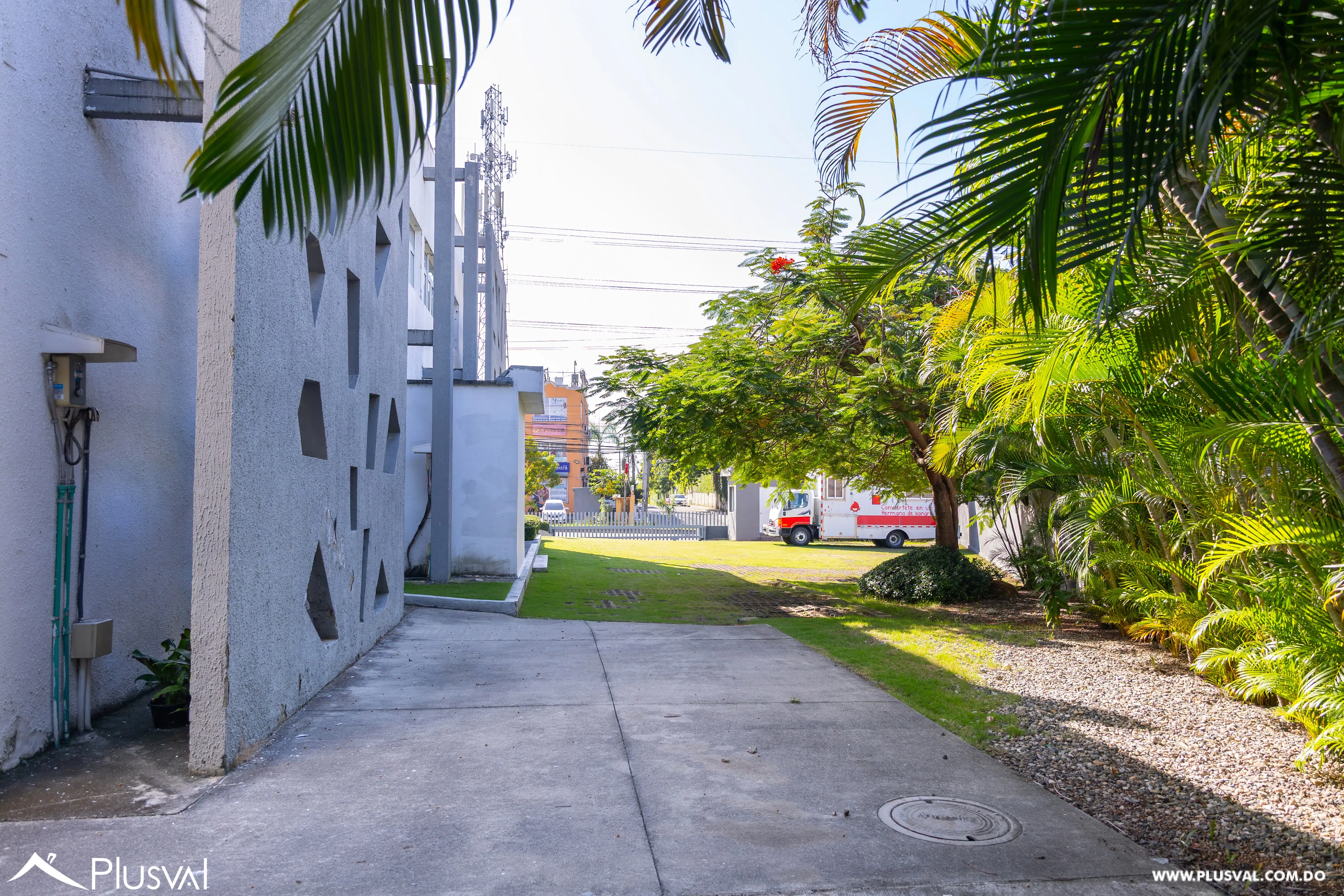 Edificio Comercial En Alquiler 491384