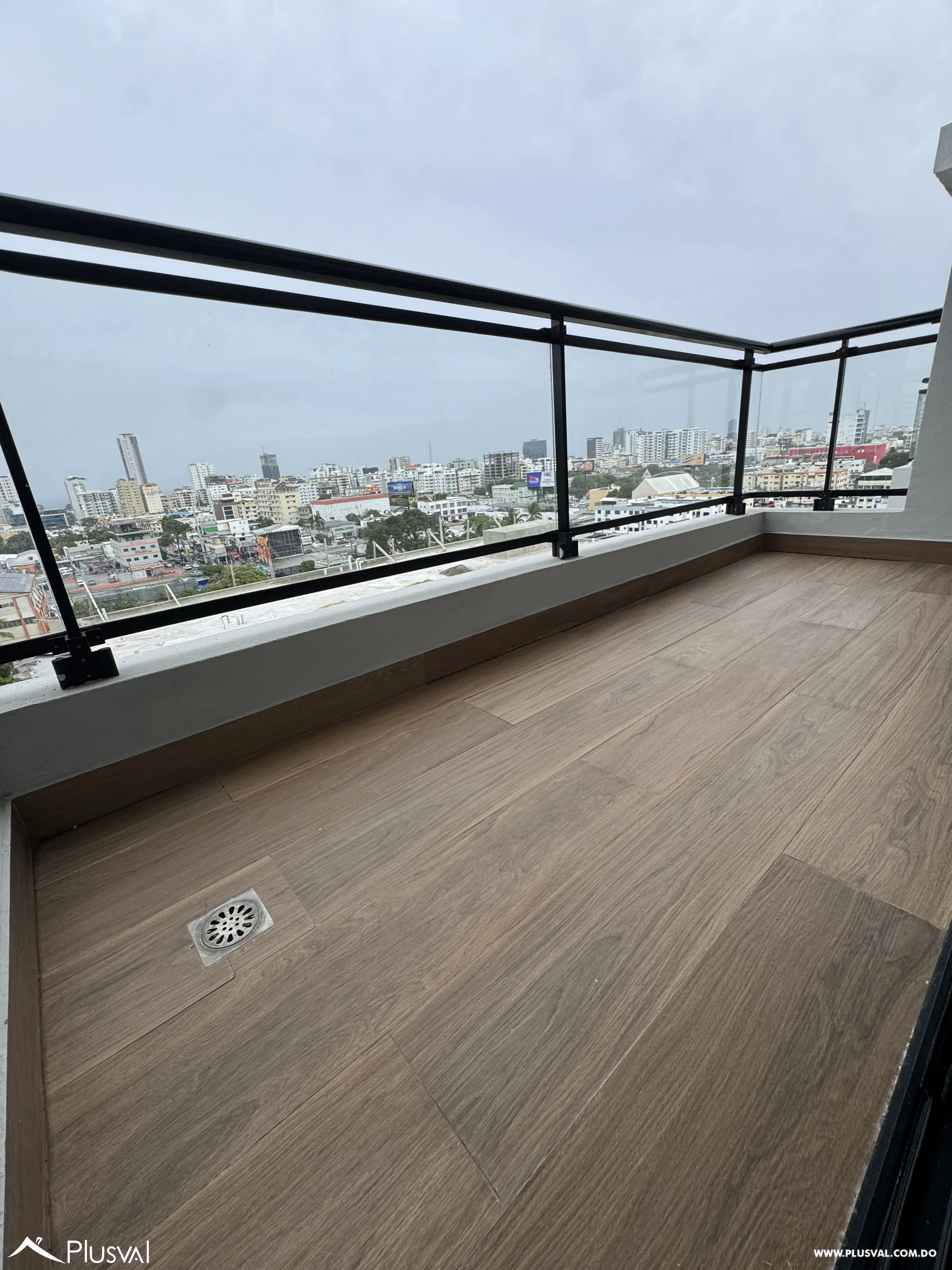 Alquiler de apartamento de 2 habitaciones en torre de lujo 521708