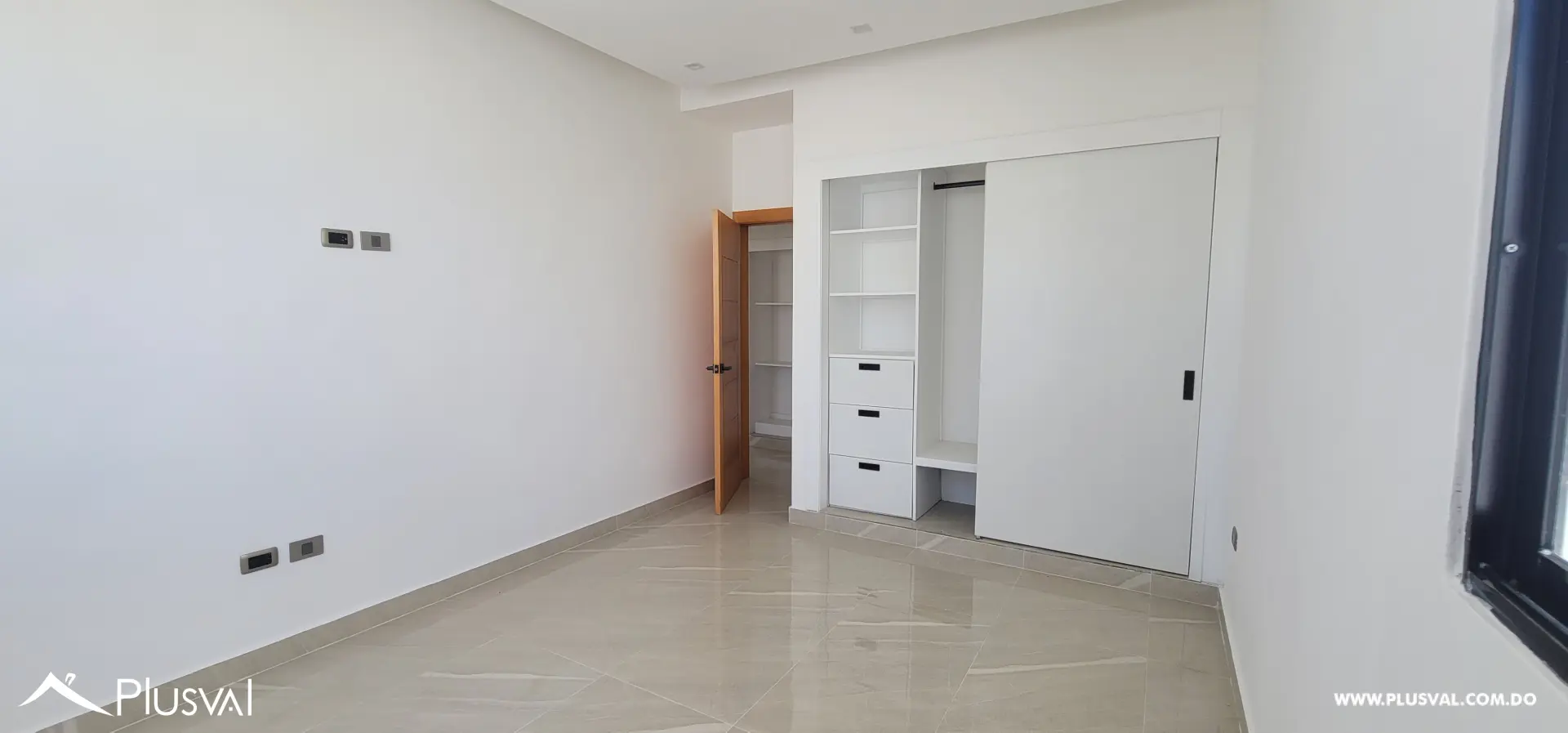 LOS PINOS VILLAGE III 528911