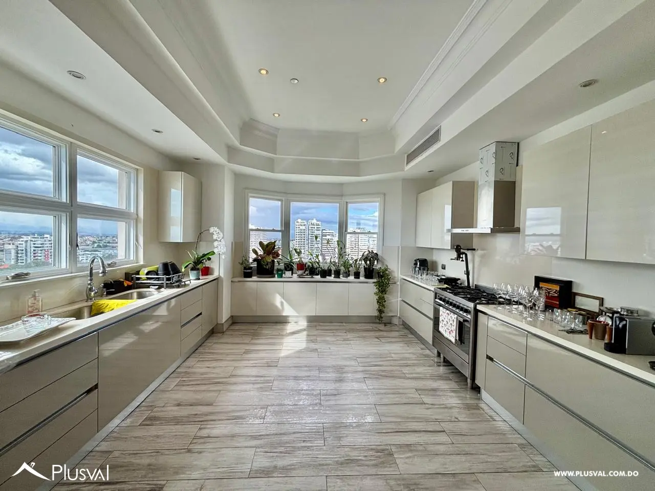 Apartamento #21 de la Torre Fifth Tower 494592
