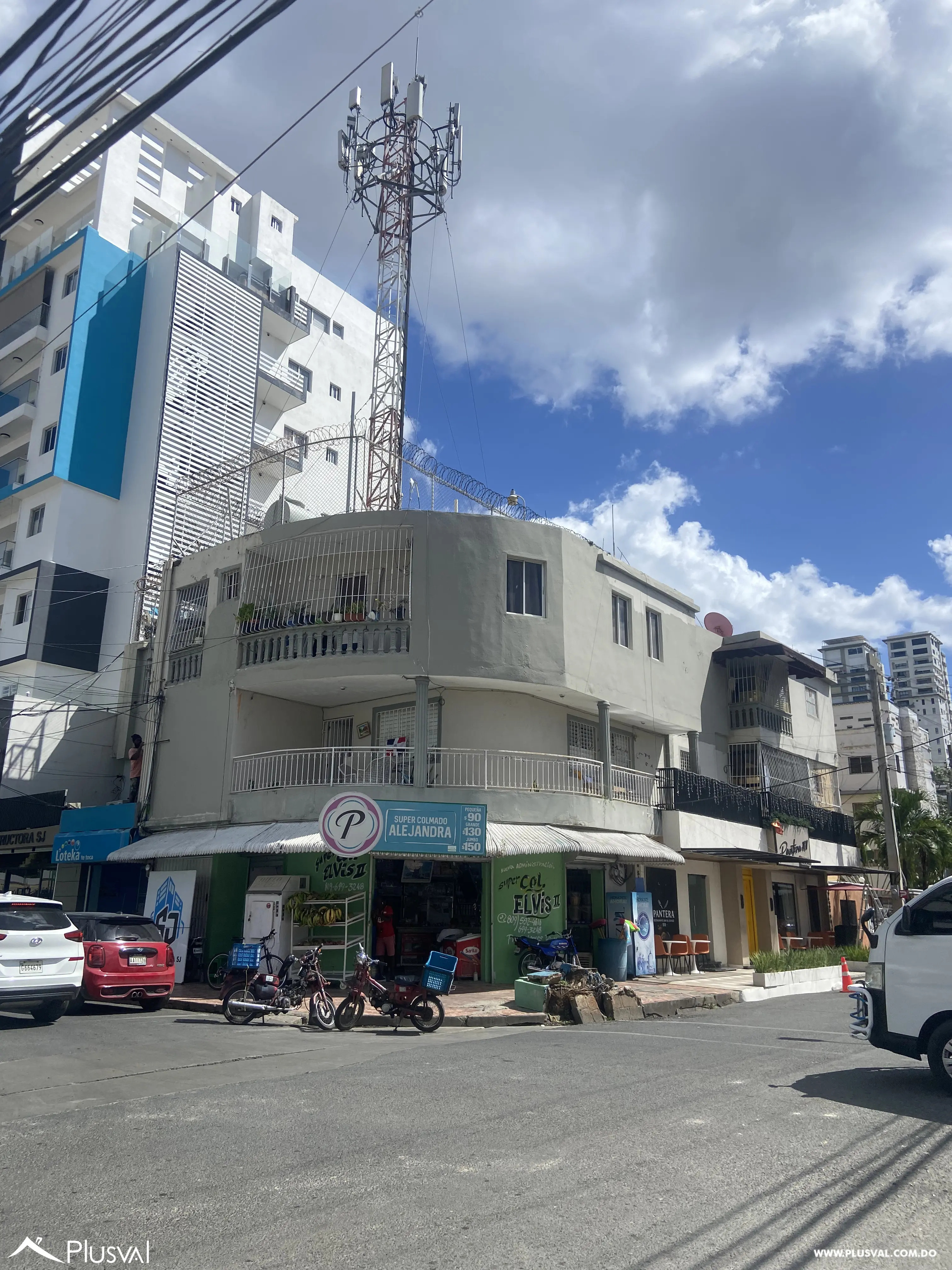 VENTA Edificio Comercial / Residencial bien ubicado en Alma Rosa I. 489924