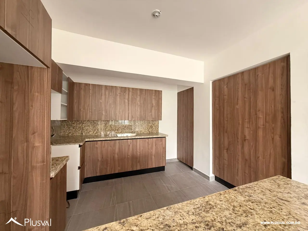 Hermoso apartamento con terraza en alquiler en el Naco 457534