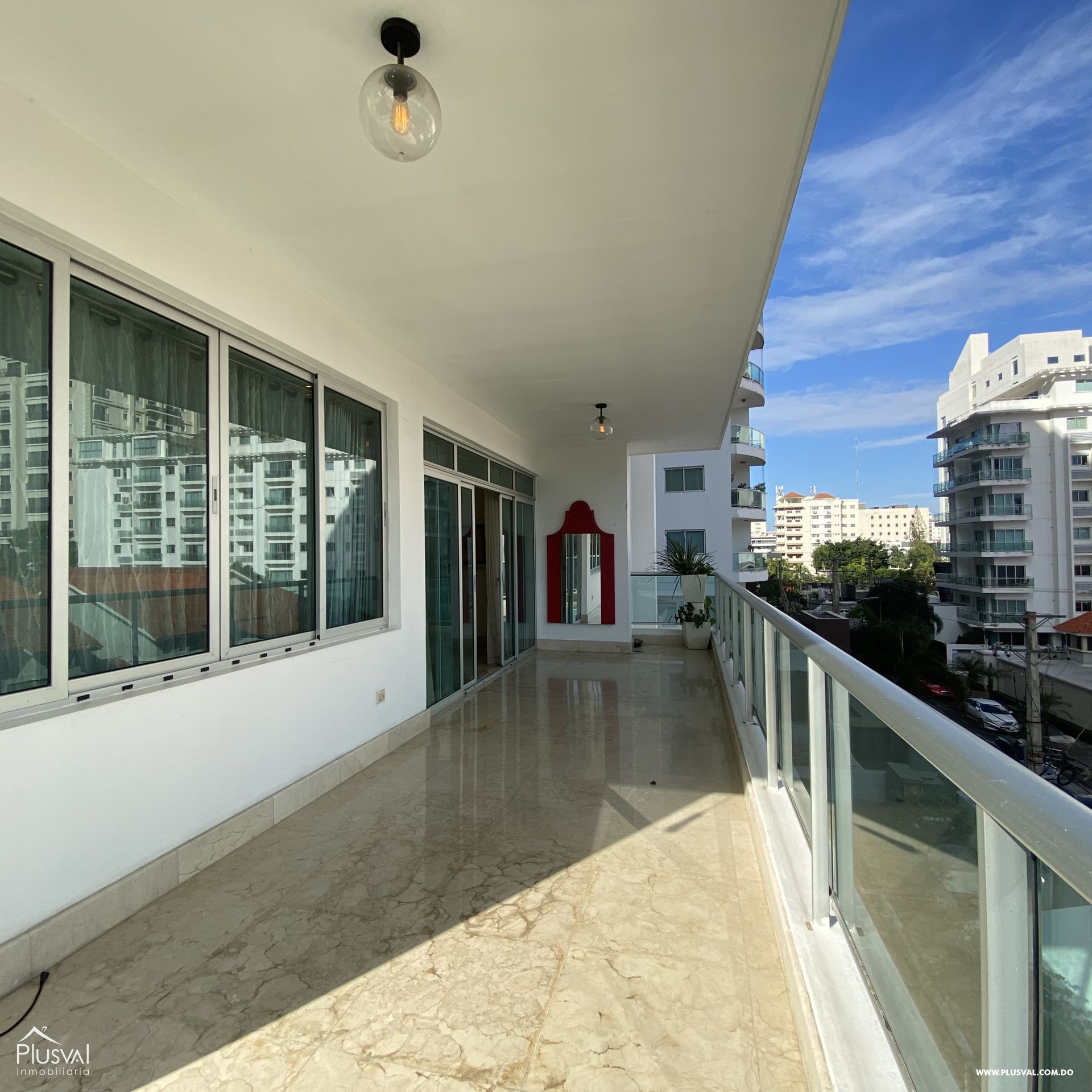 Alquilo Excelente Apartamento en el Corazón  Piantini 430601
