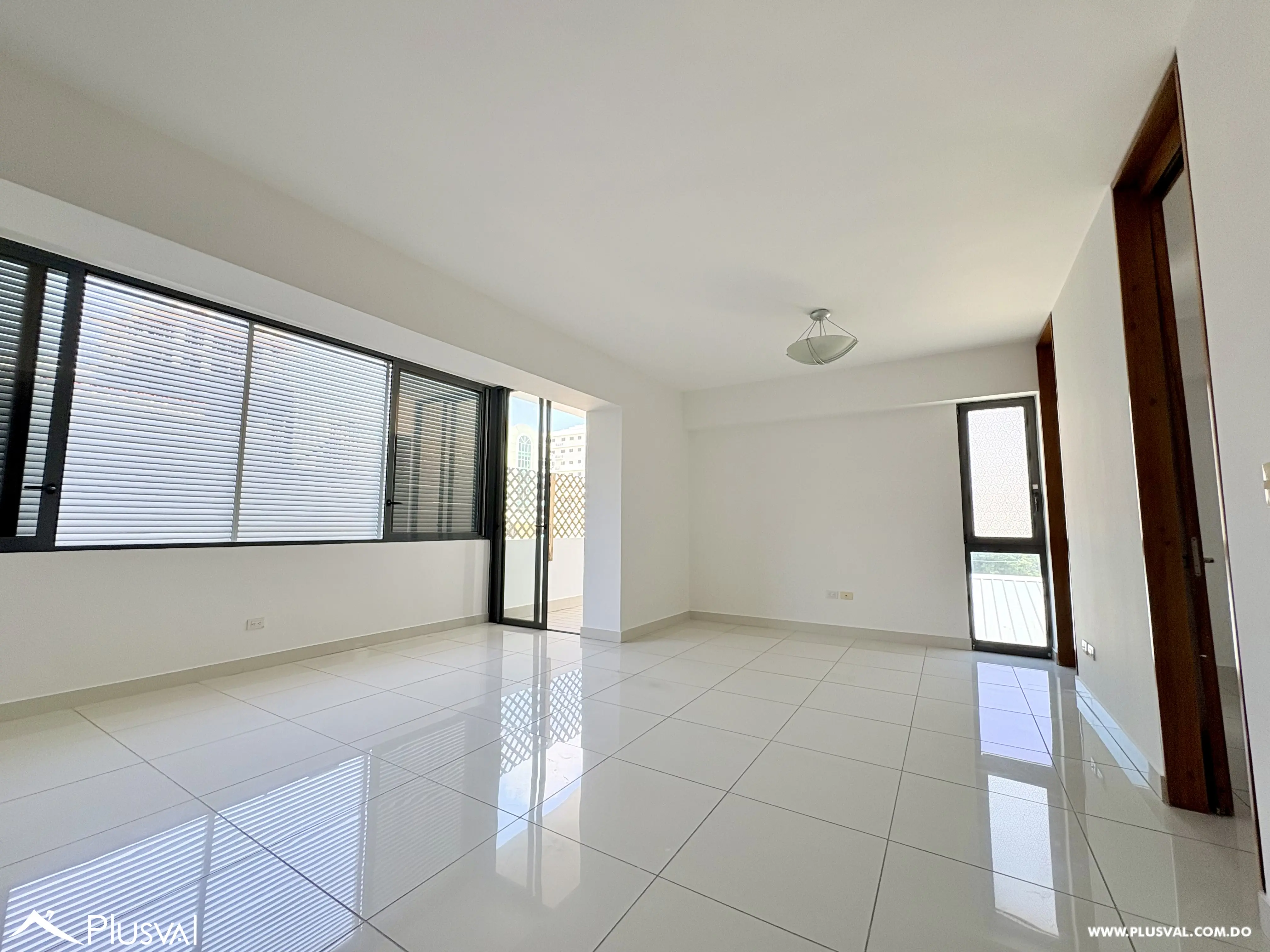 Hermoso apartamento en venta en Evaristo Morales 465255