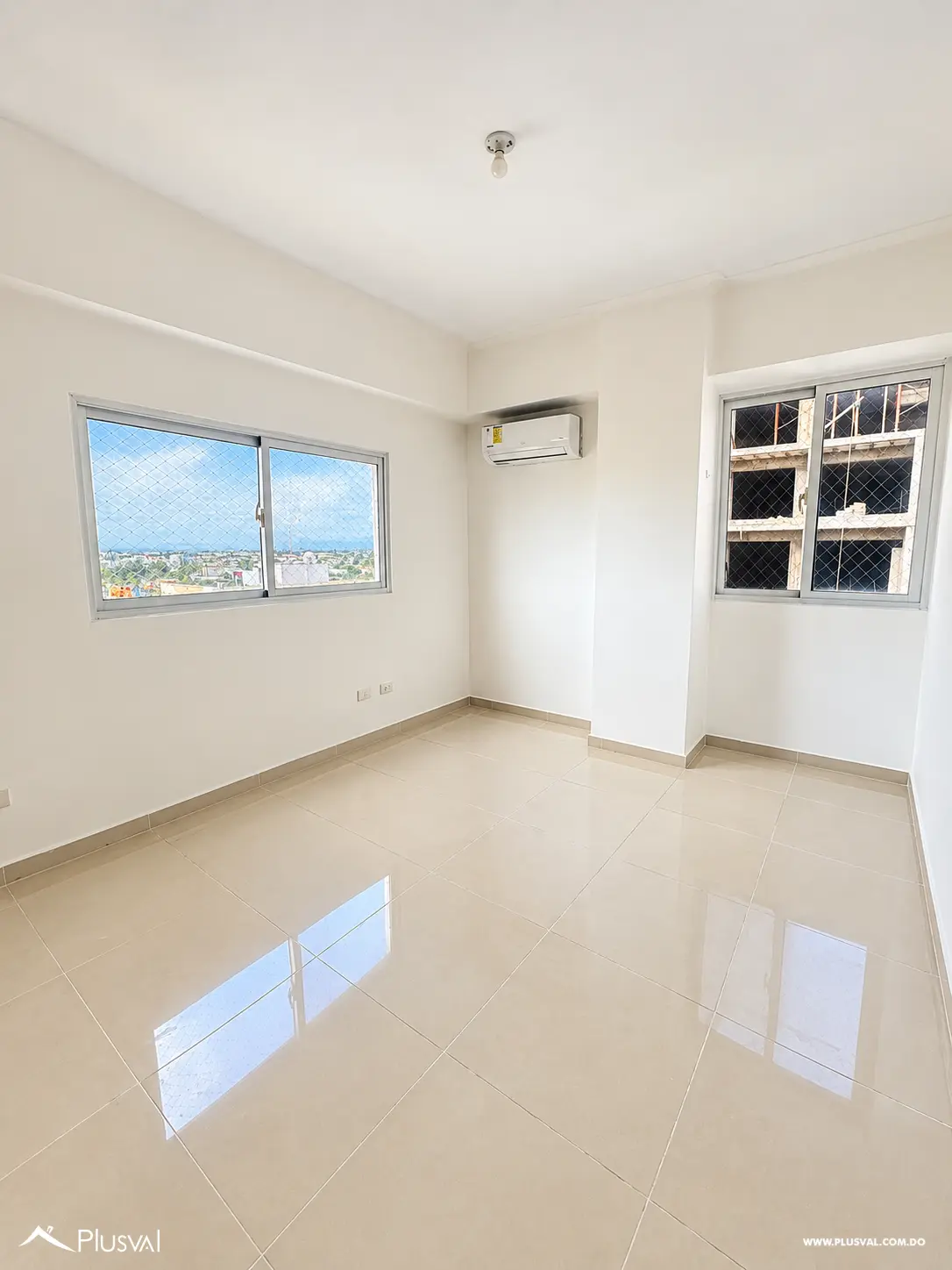 Apartamento de 2 habitaciones en alquiler en Evaristo Morales 533731