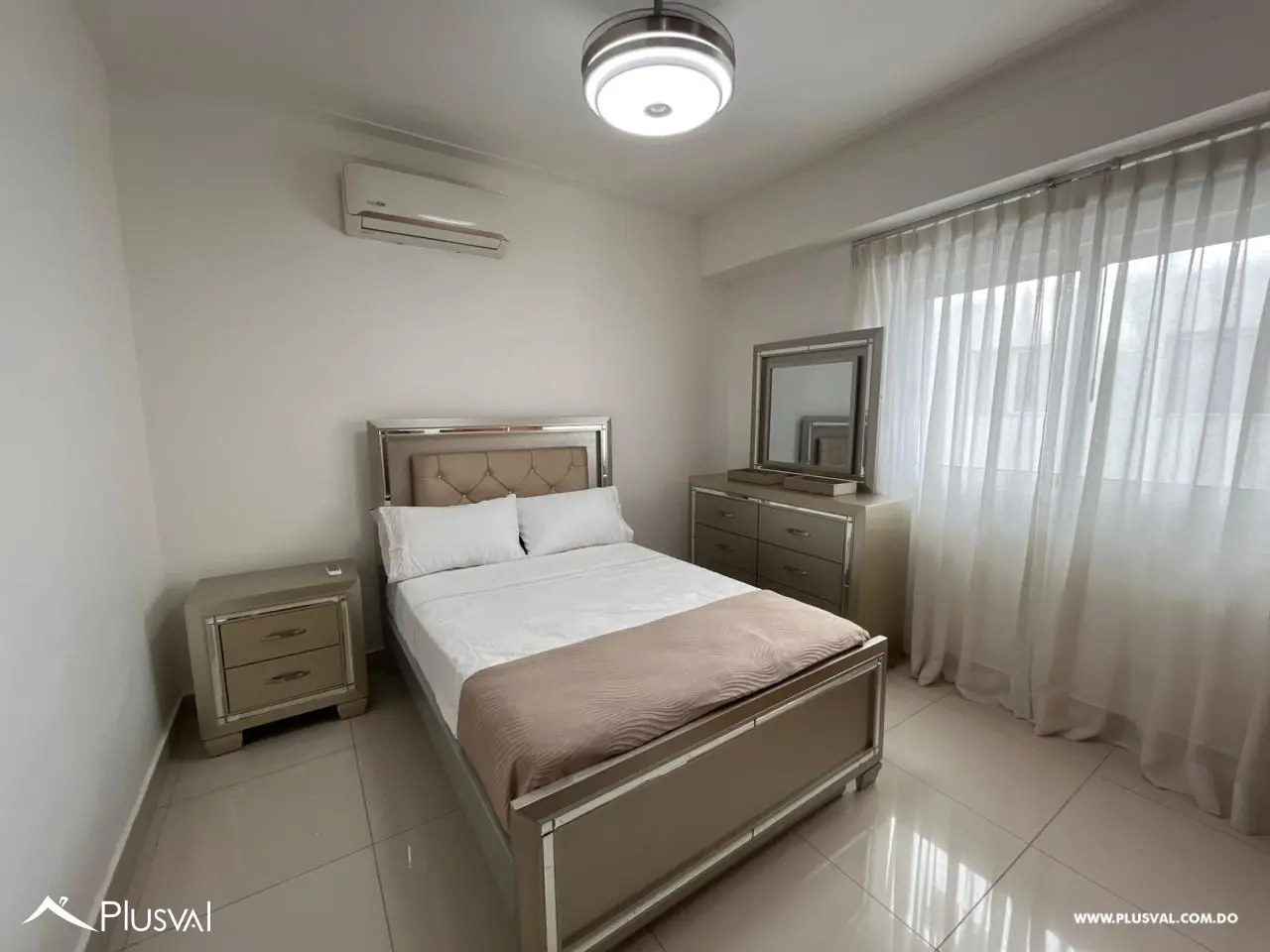 Apartamento en alquiler en Evaristo Morales 464798