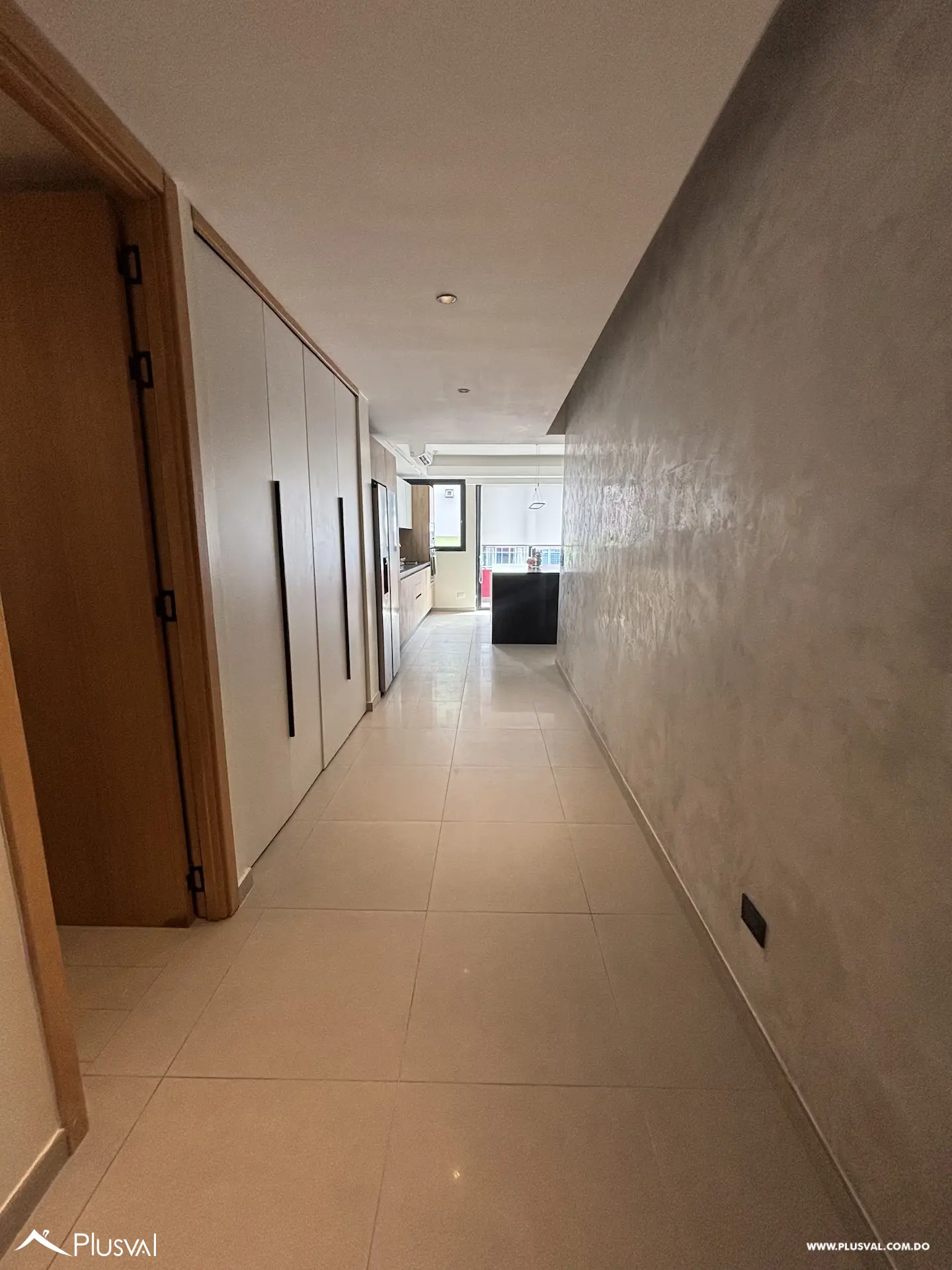 Alquiler Apartamento Moderno Amueblado en Evaristo Morales 512674