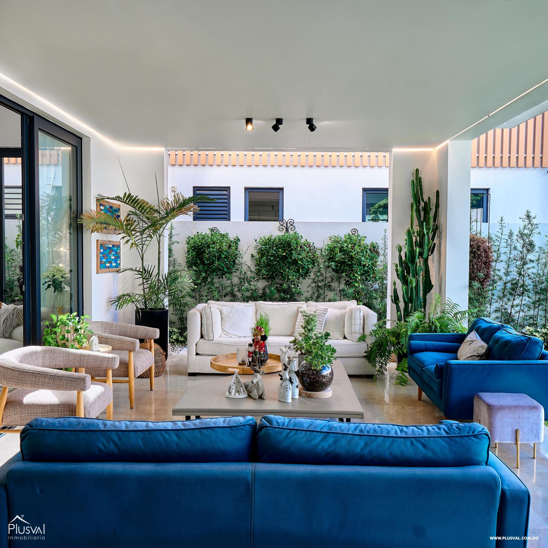 Presentamos esta lujosa residencia en Venta ubicada en Las Carmelitas 418089