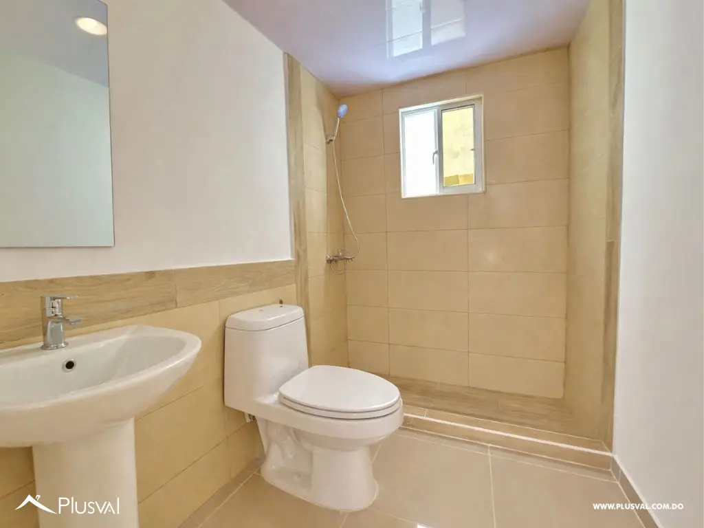 Apartamento en primer nivel, próximo al patio Colombia. 526028