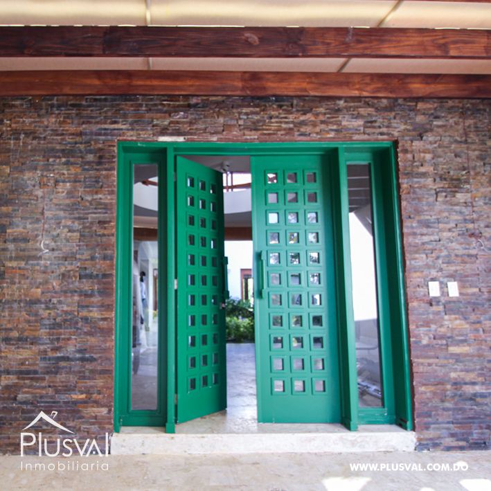 Amplia villa en venta en Cap Cana 209706